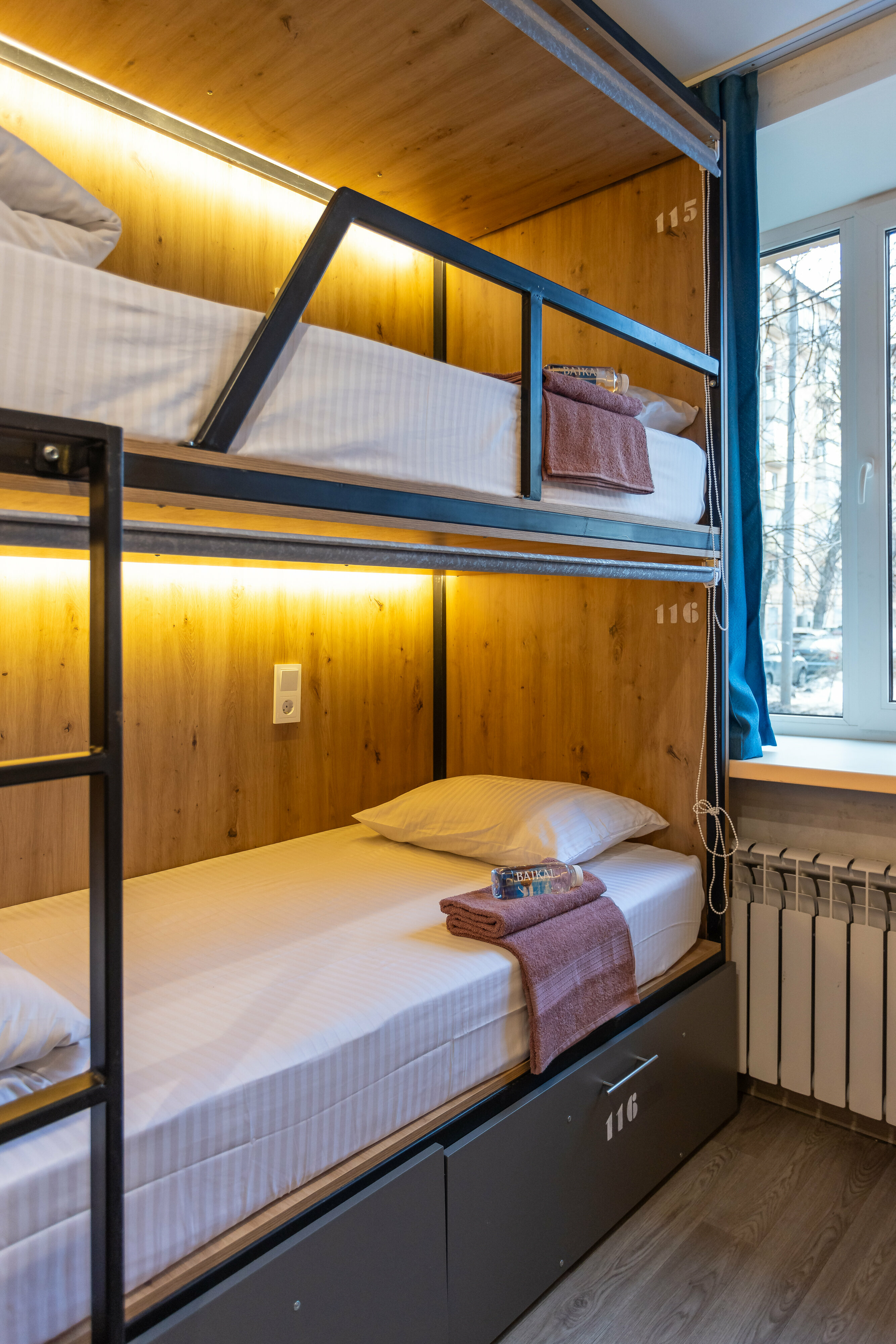 25. Кровать в общем 6-местном номере для мужчин