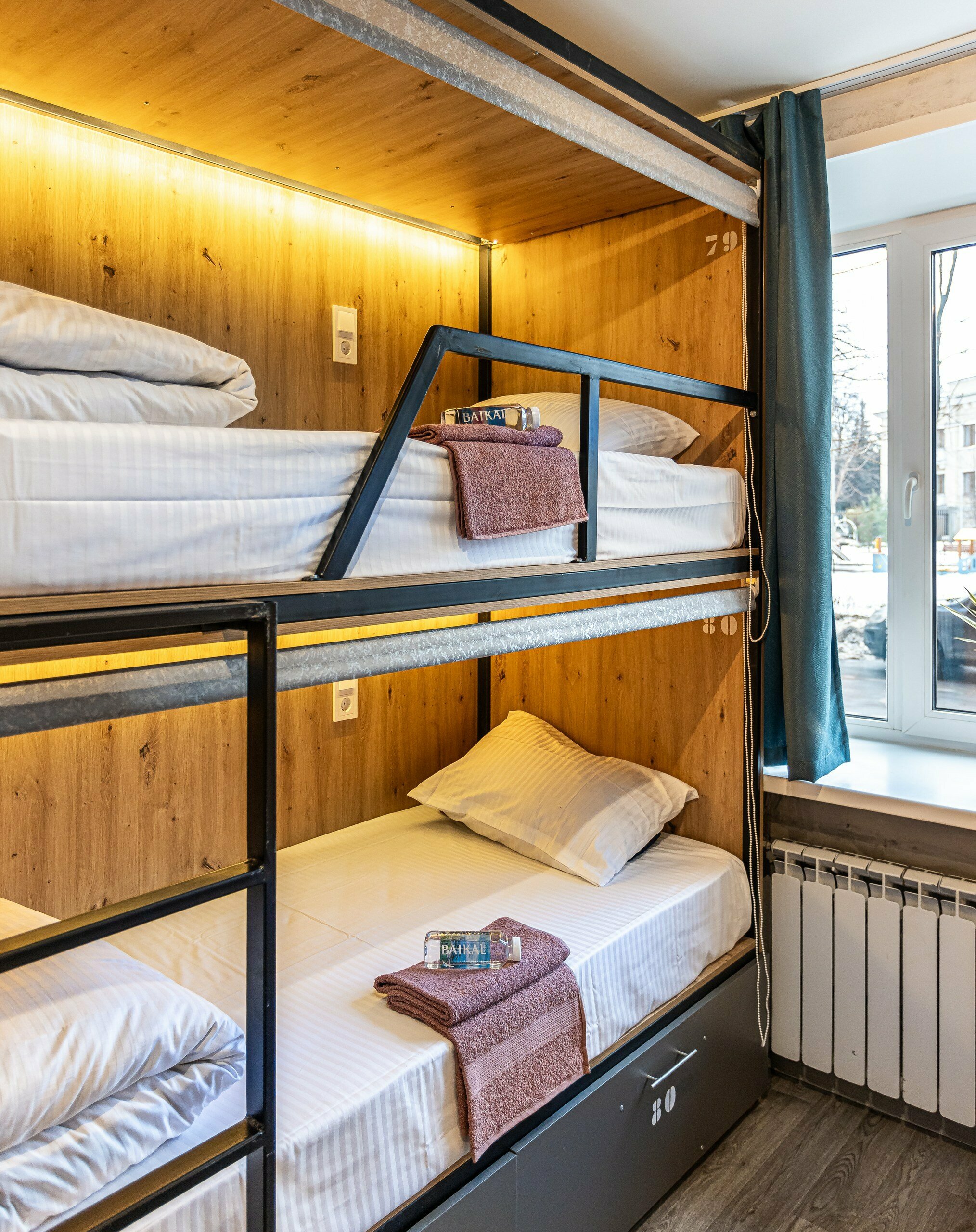 15. Кровать в общем 6-местном номере для мужчин