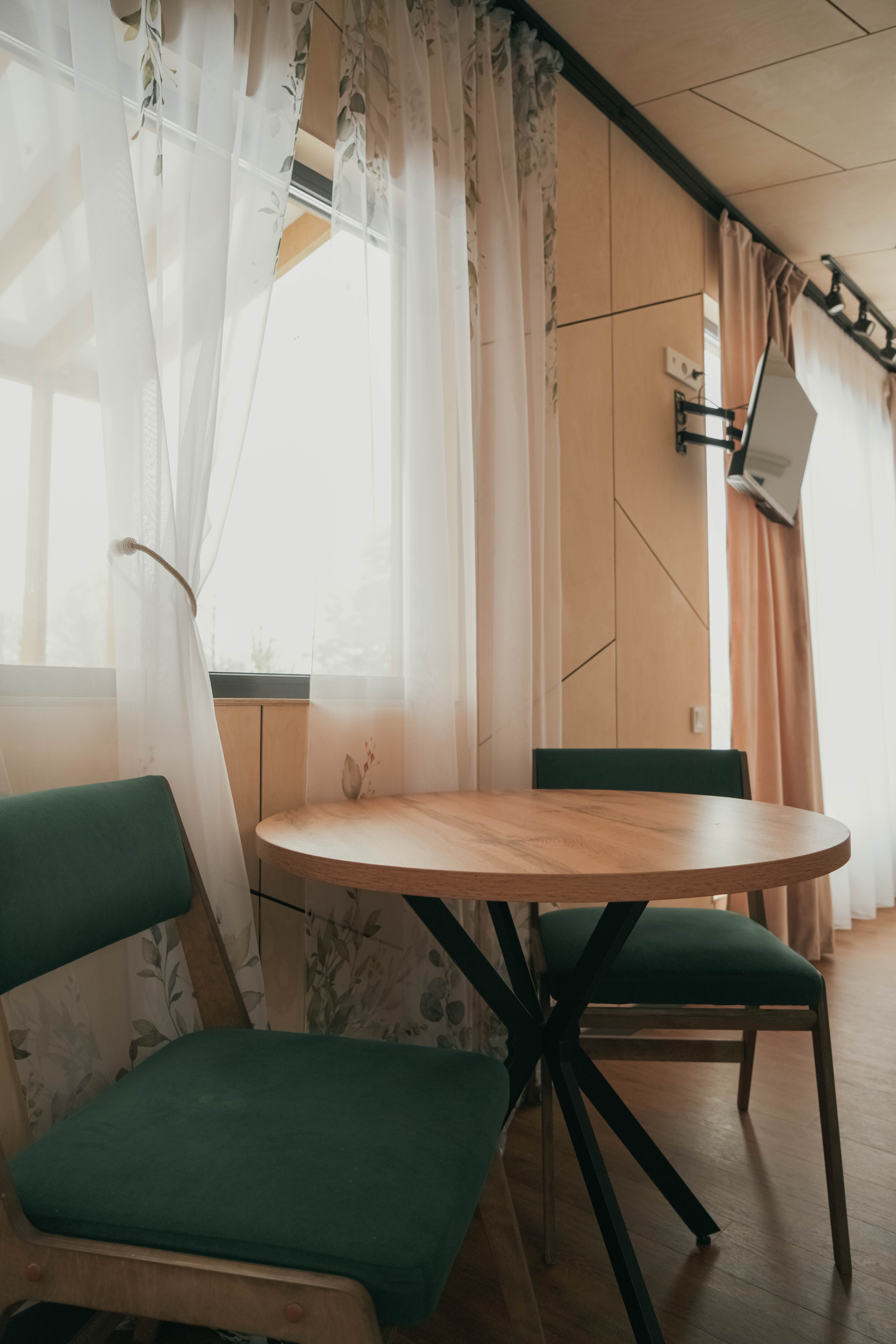 Дом с видом на лес