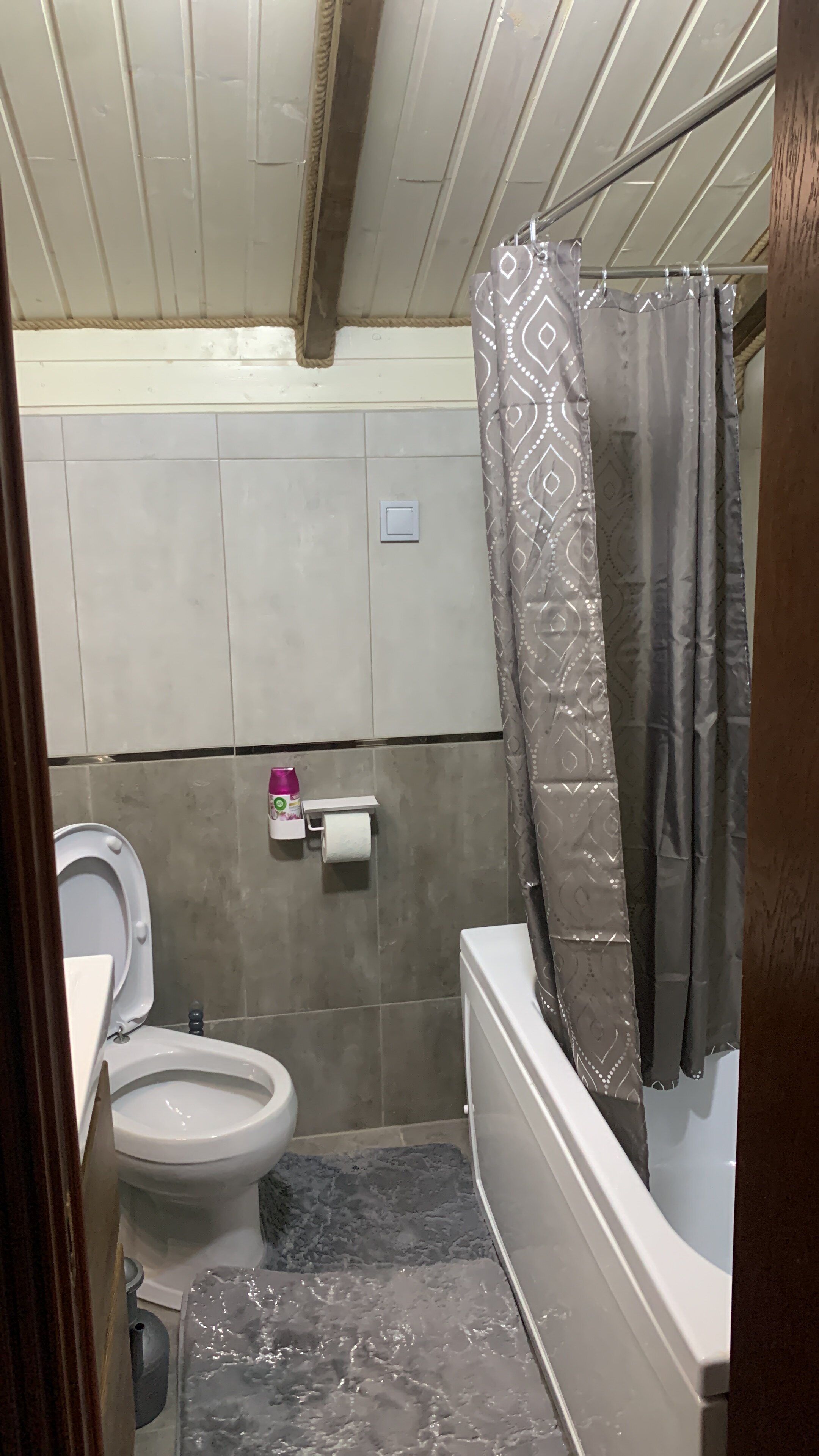 Семейный номер с видом на горы