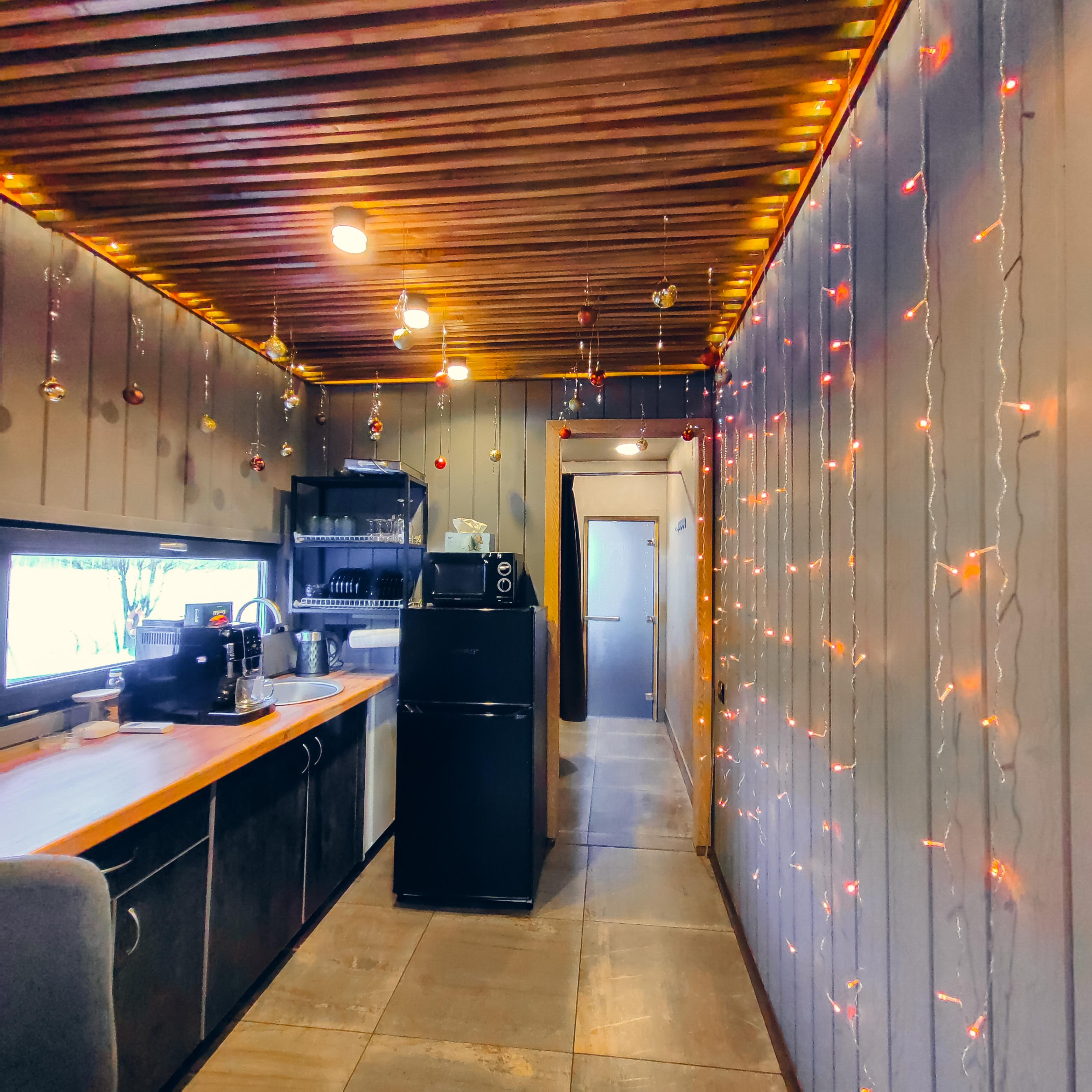 Дом на шесть спальных мест с баней, двумя террасами и видом на озеро