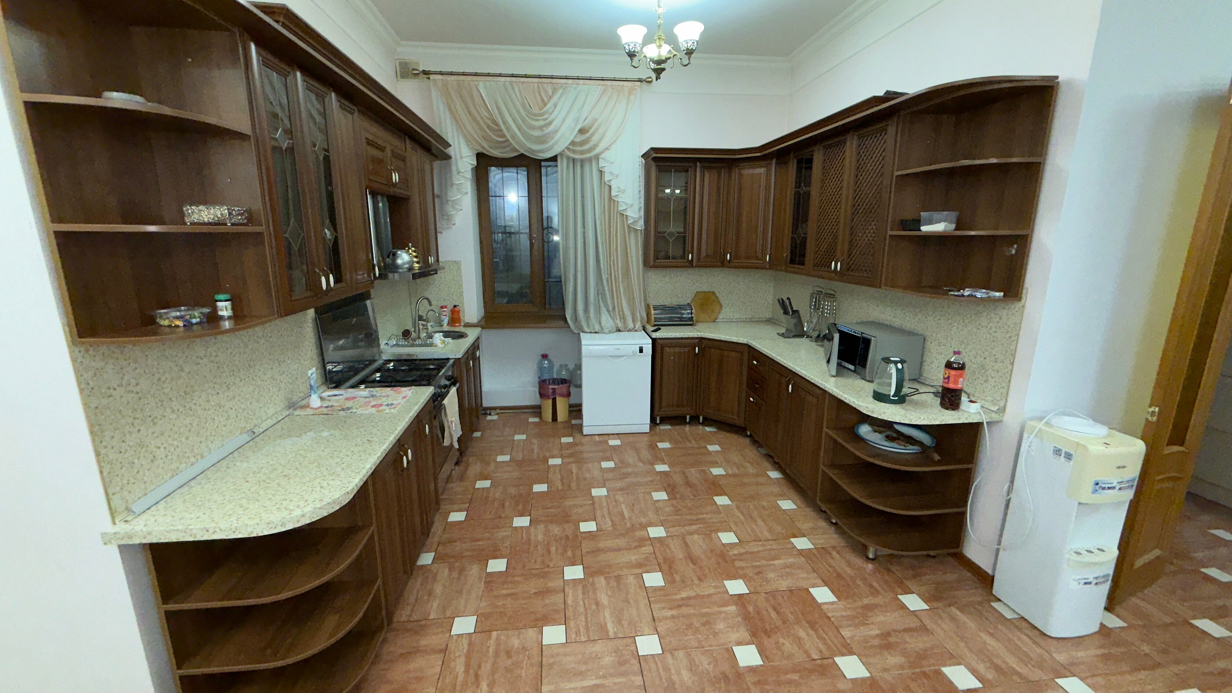 Дом с собственным бассейном