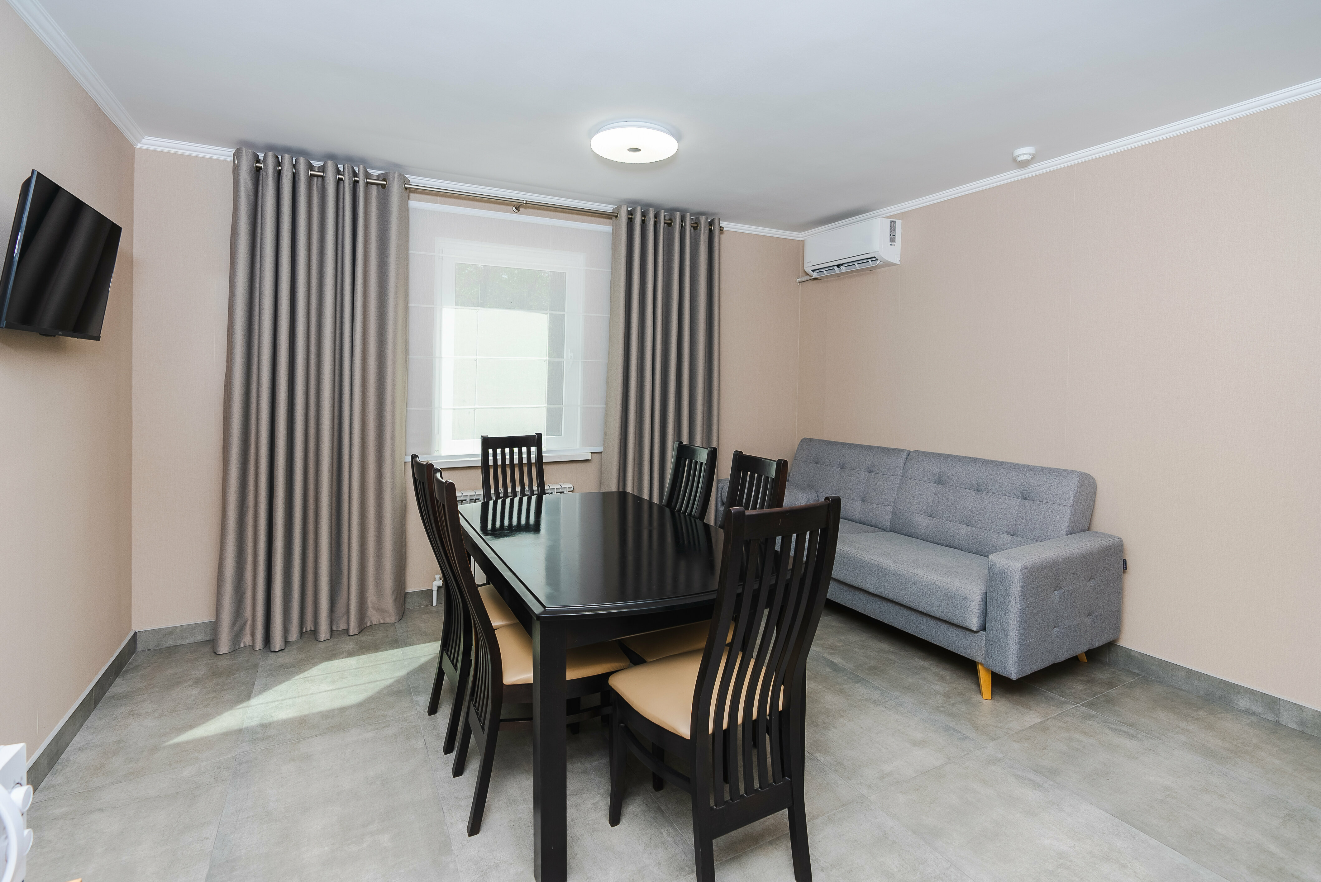 «Коттедж» — номер первой категории