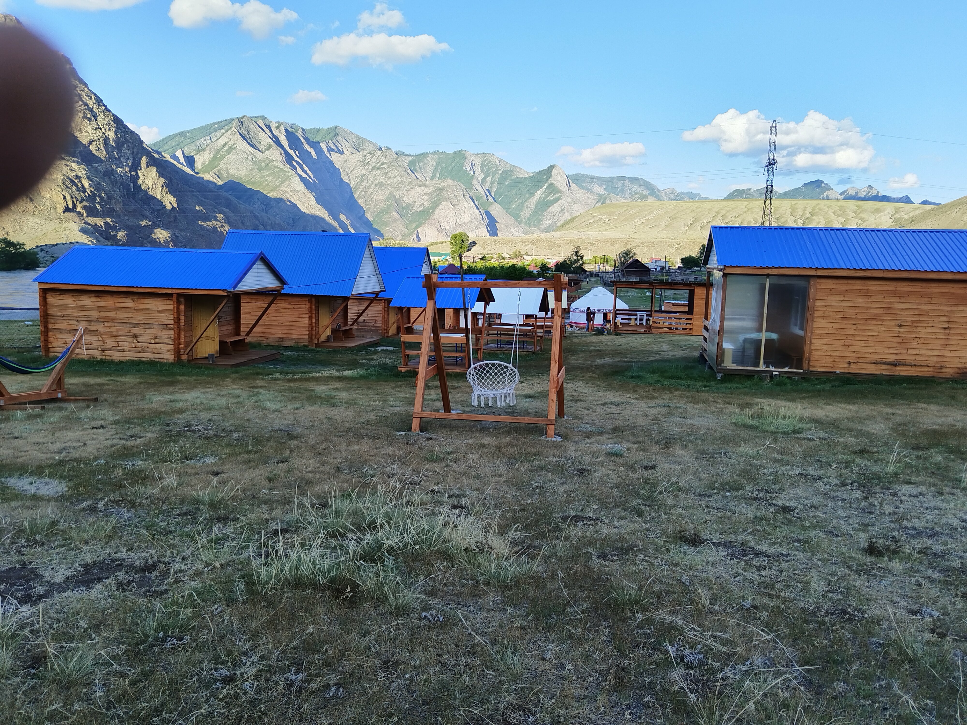 Дом с видом на горы