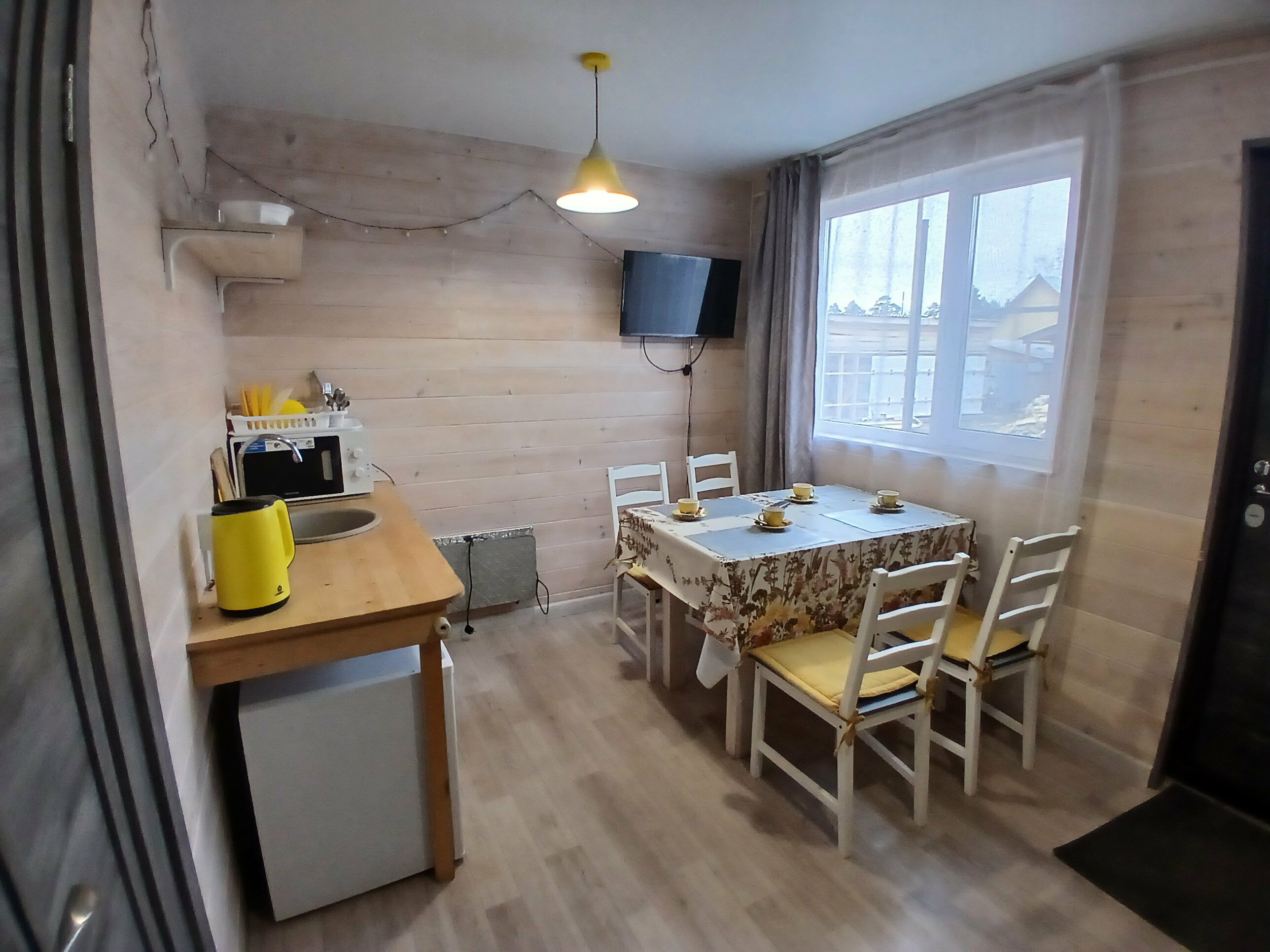 Улучшенный четырехместный номер