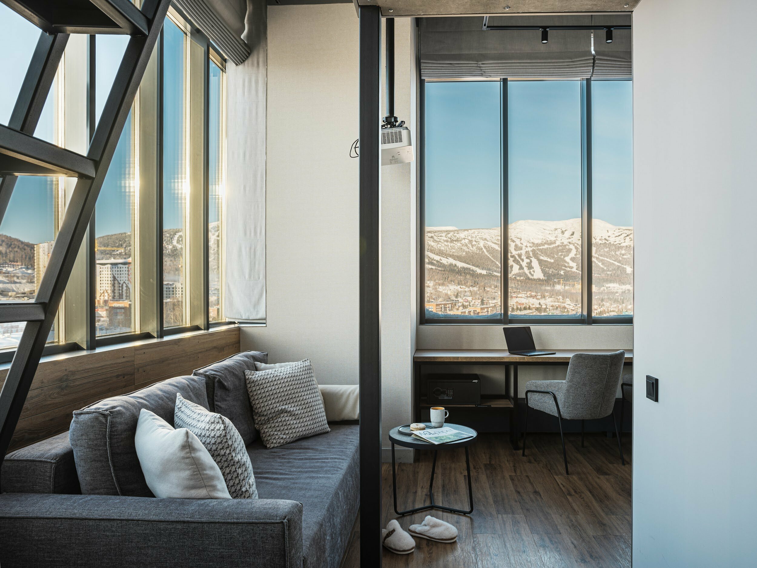 Двухуровневый делюкс