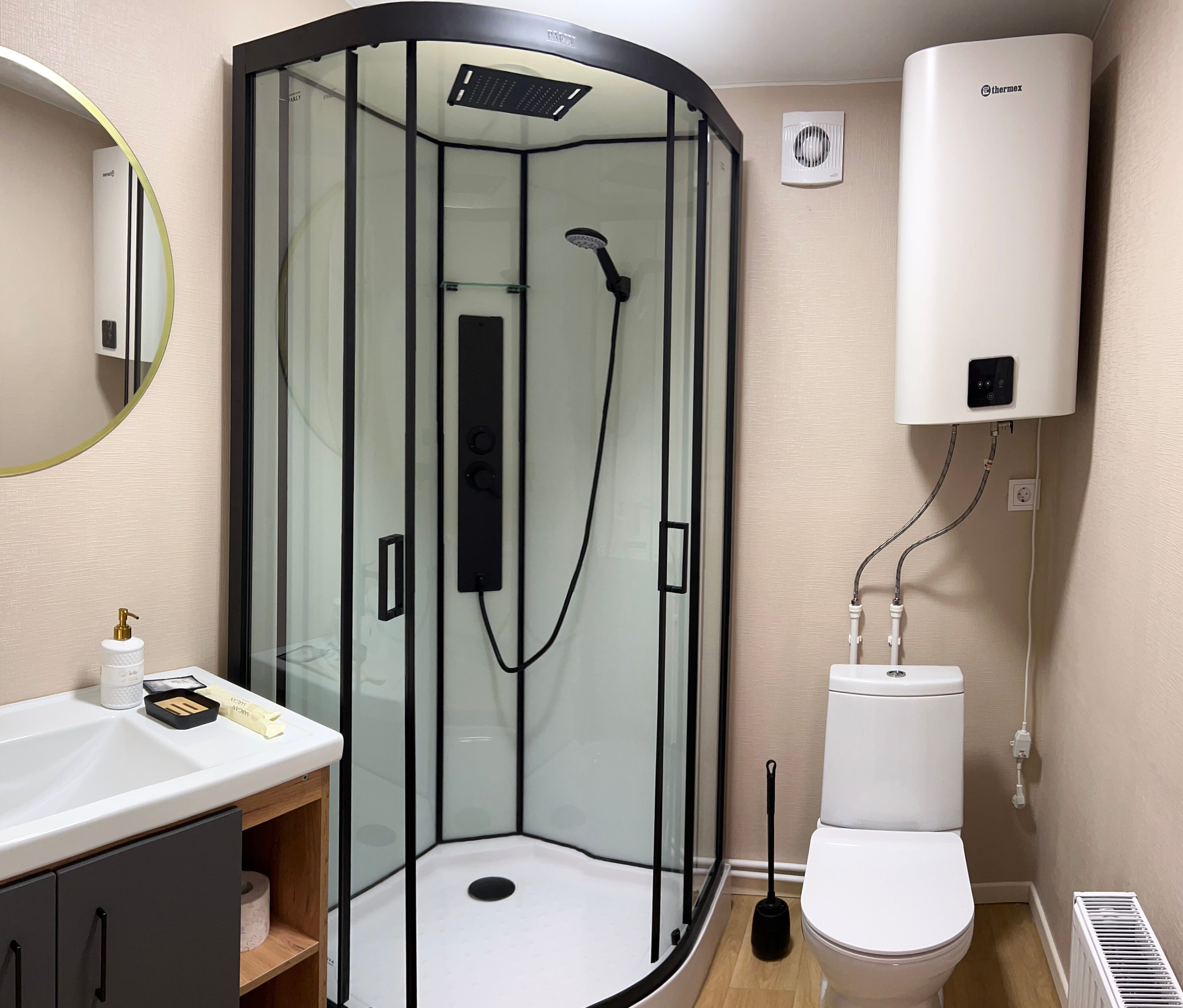 Улучшенный номер с кроватью размера «queen-size»