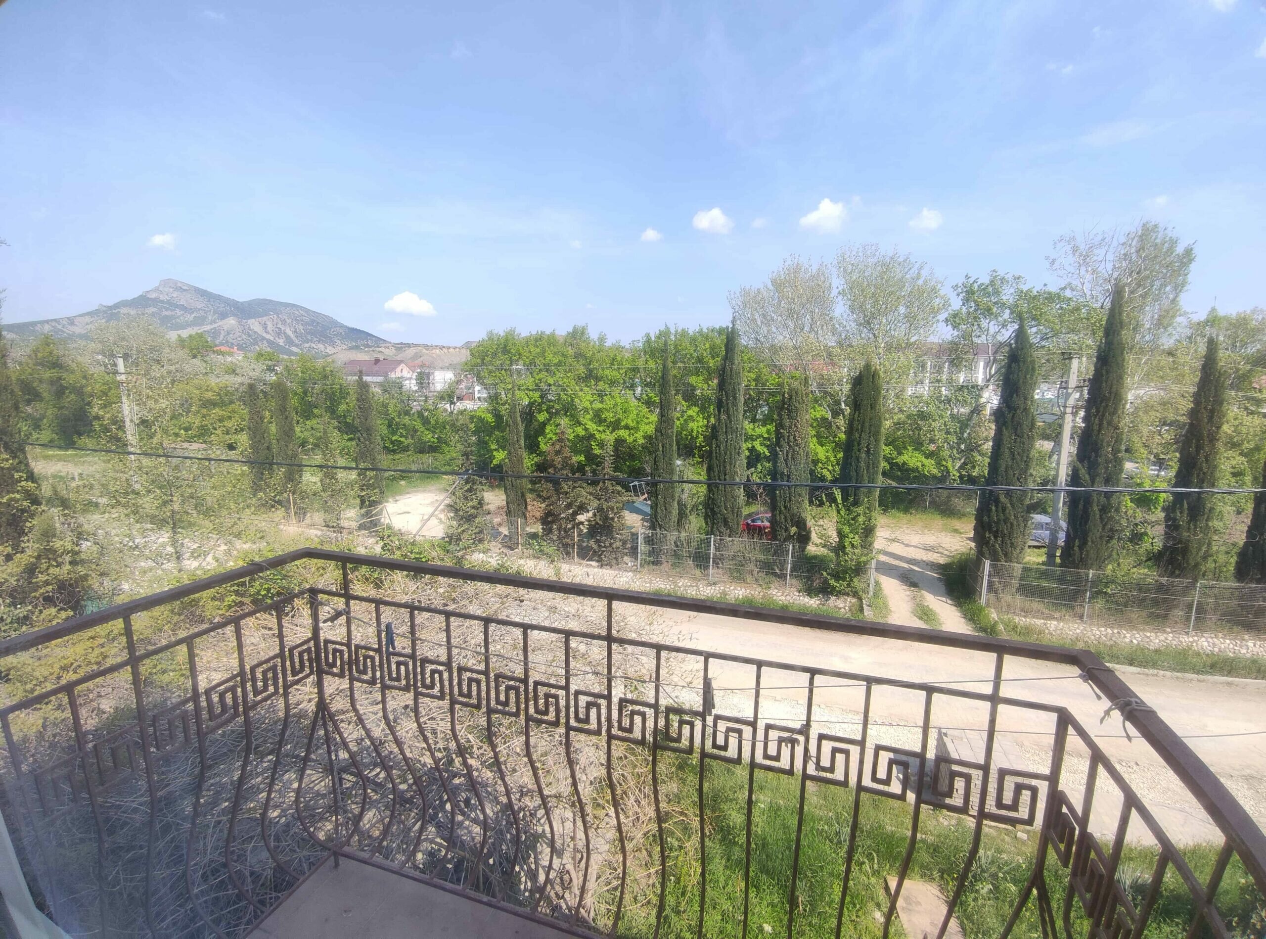 Трехместный номер с балконом