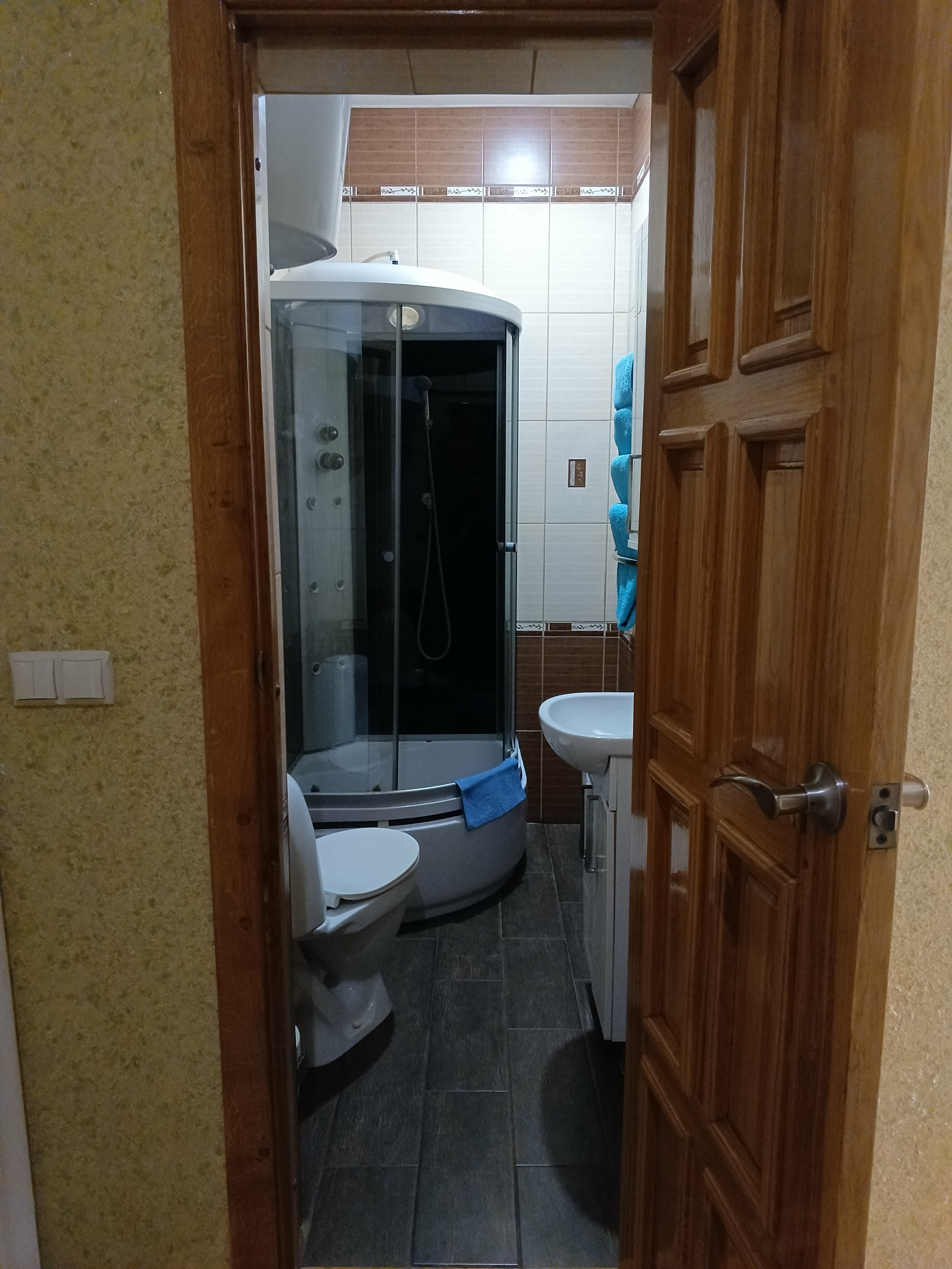 Двухместный номер с 2 отдельными кроватями и душем