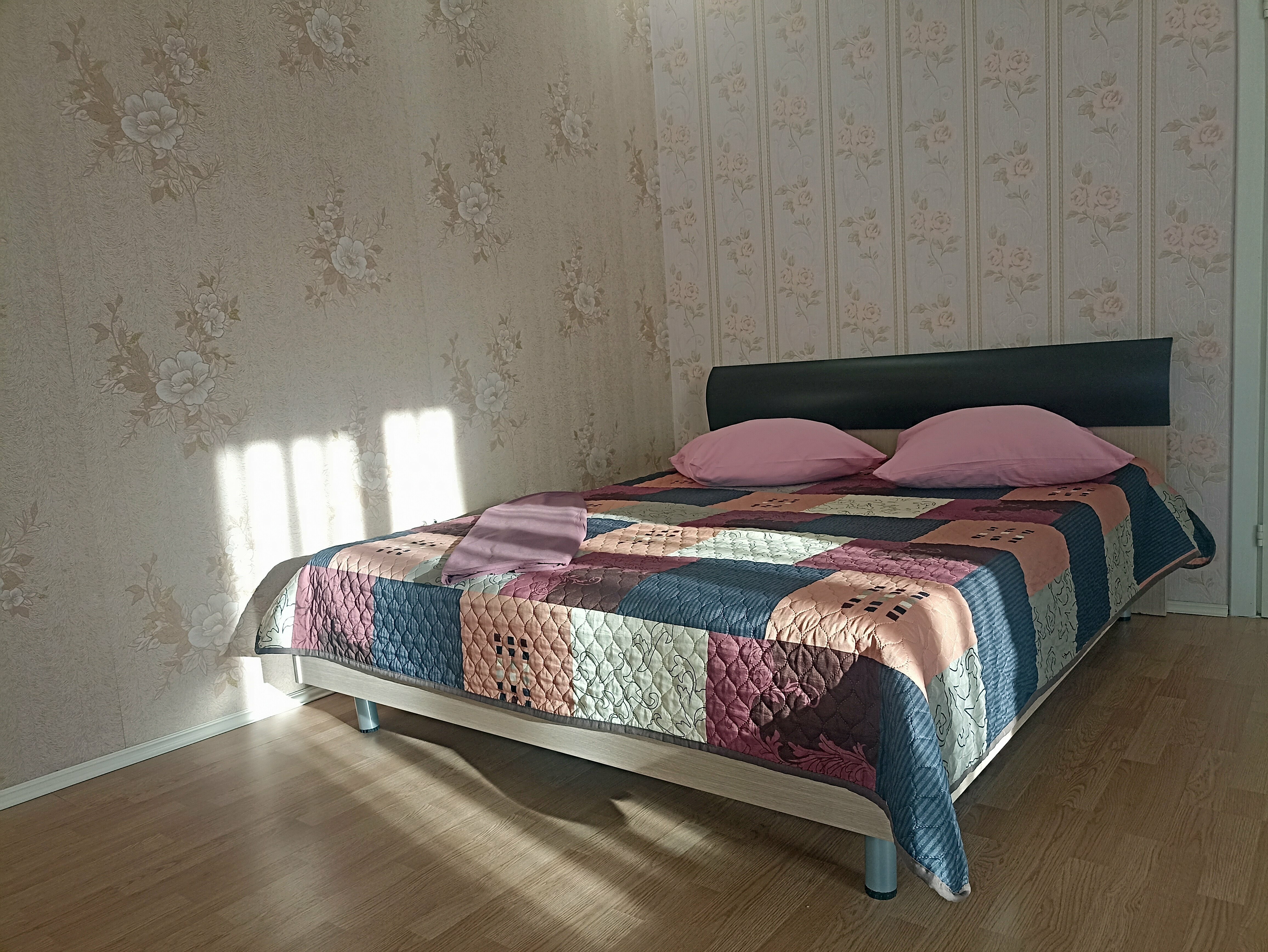 Апартаменты большие с кухней с 2 спальнями (8 человек)