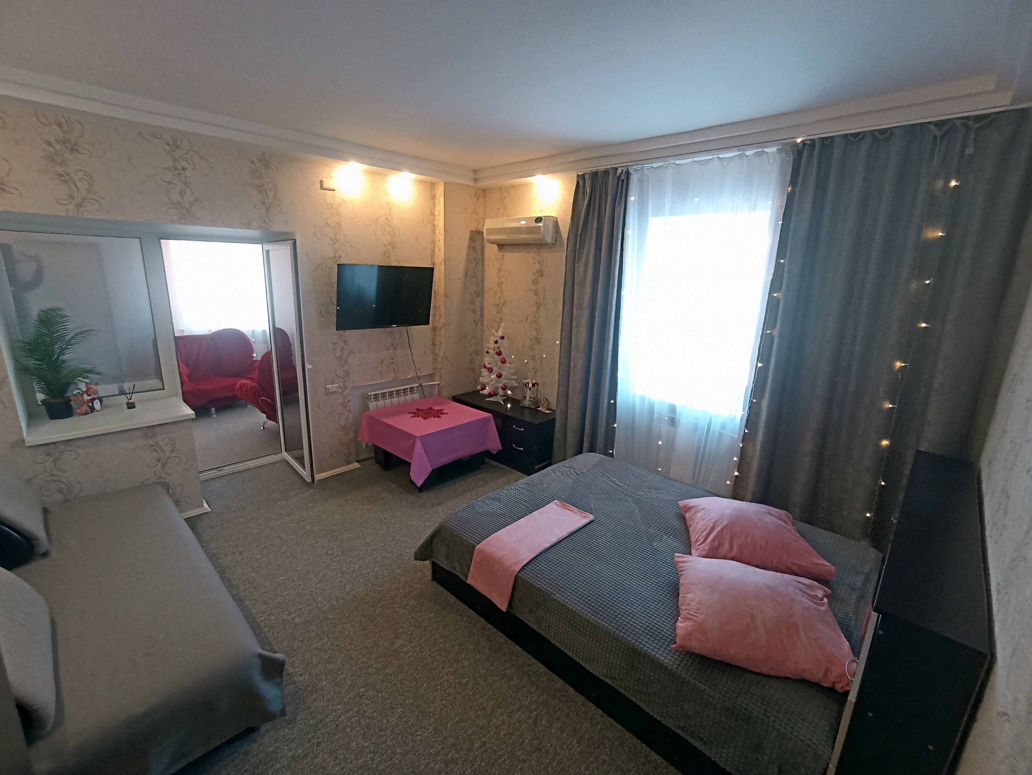 Апартаменты малые с кухней с 2 спальнями (8 человек)