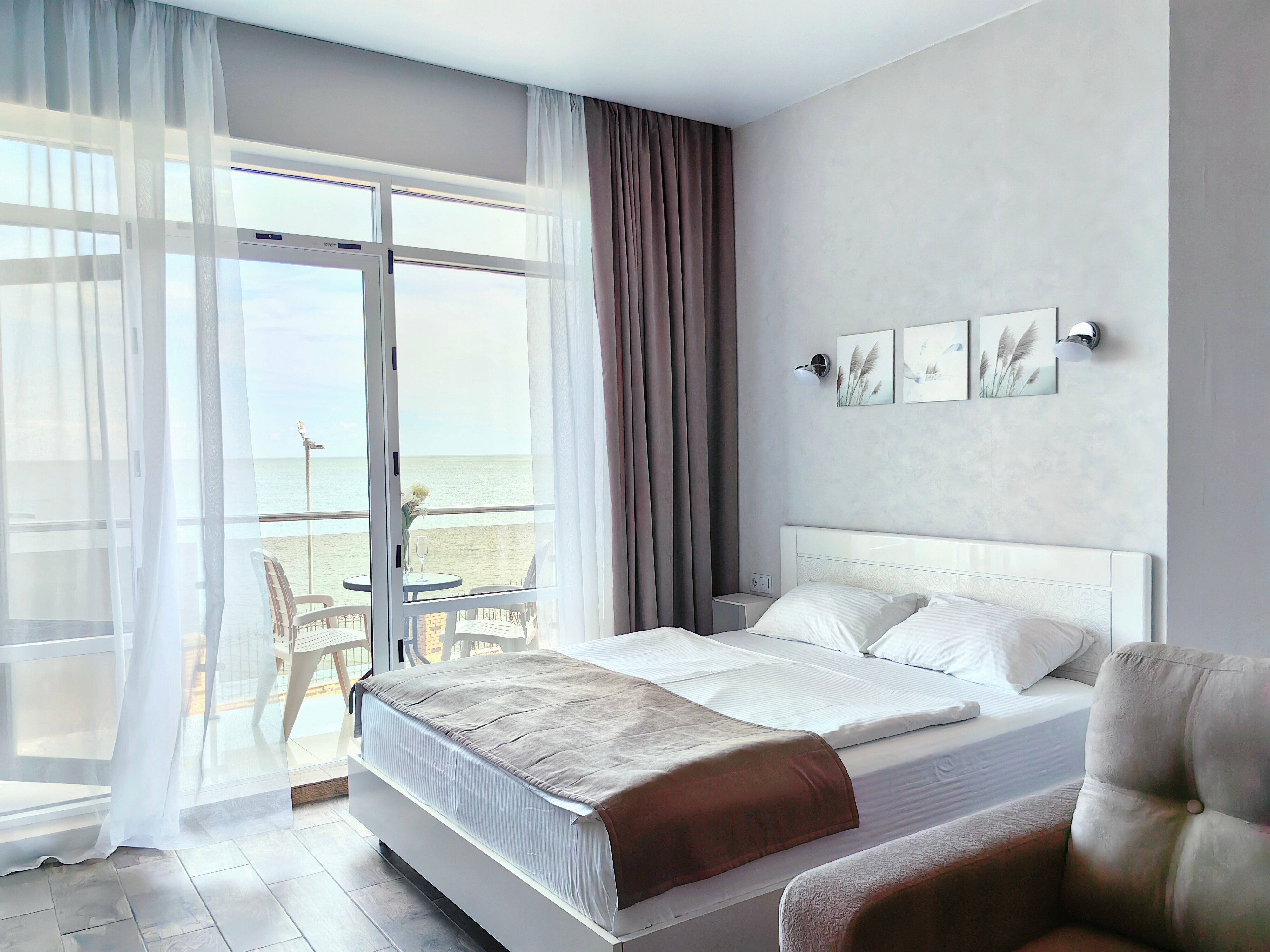 Номер-студия с видом на море