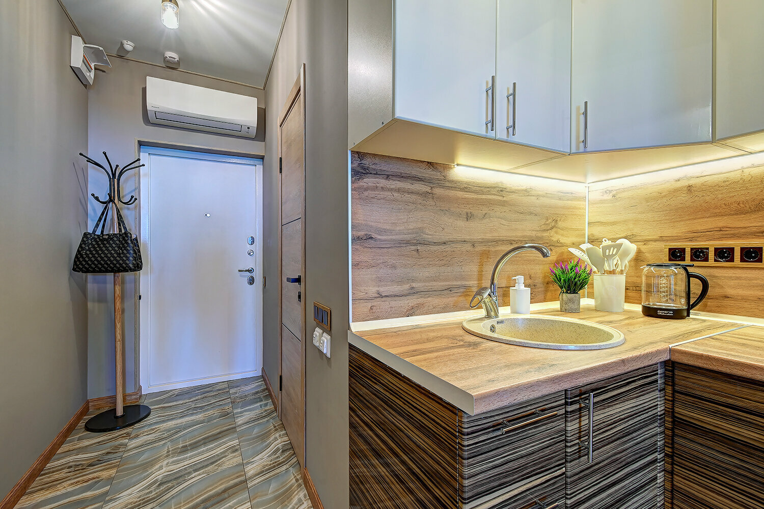 Апартаменты-студия с видом на море