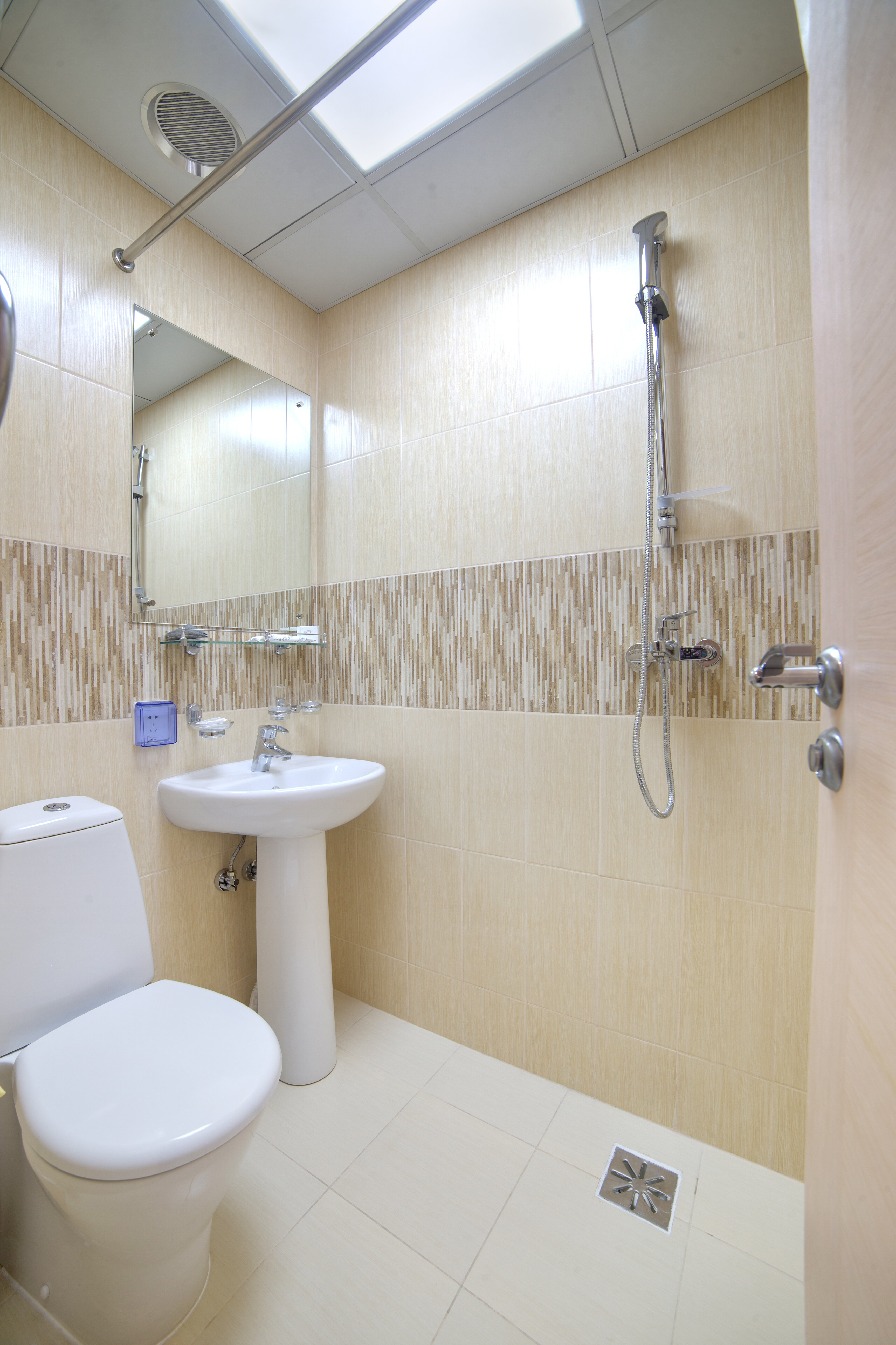 Двухместный номер с 2 отдельными кроватями и балконом