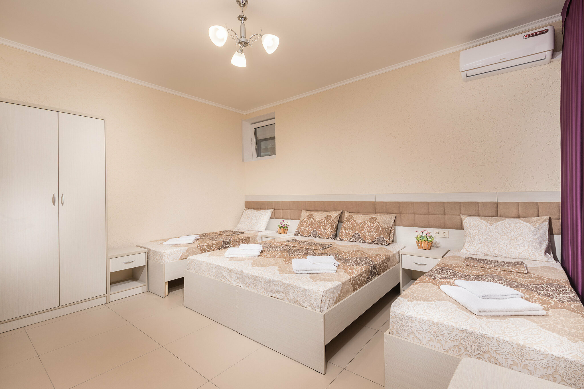 Цоколь четырехместный