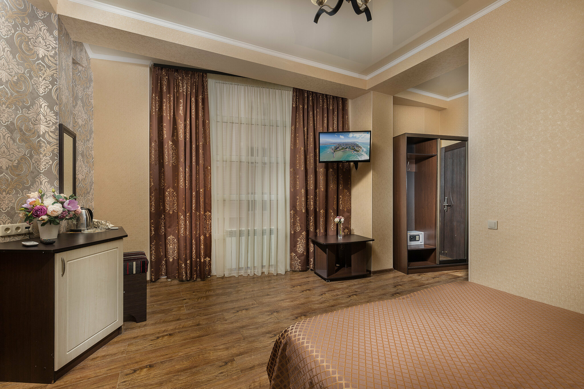 Стандартный 2-х местный номер с балконом в корпусе с лифтом