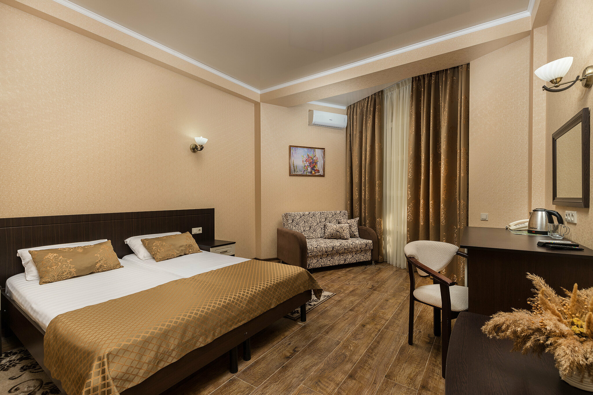 Стандартный 2-х местный номер с балконом в корпусе с лифтом