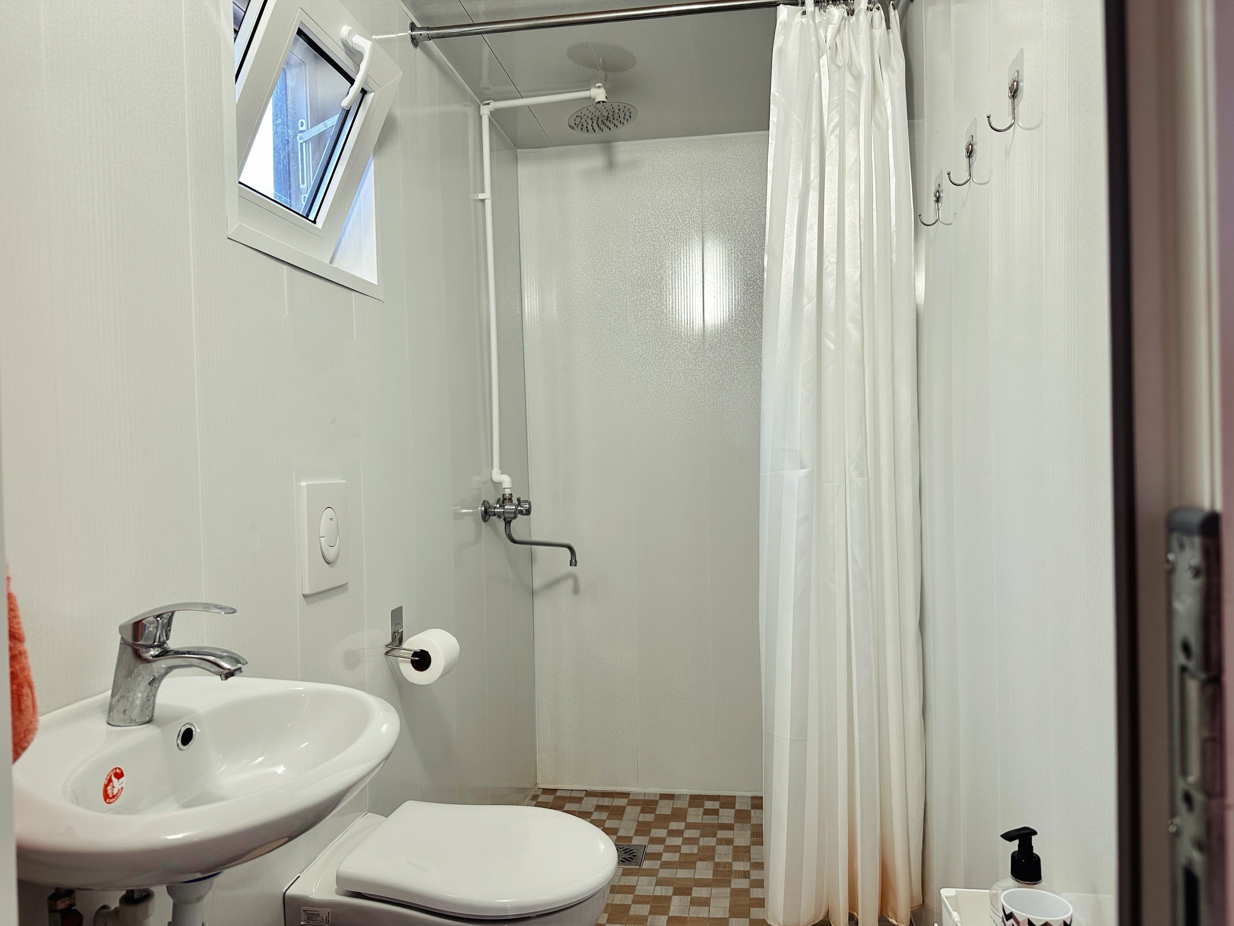 Улучшенный четырехместный номер