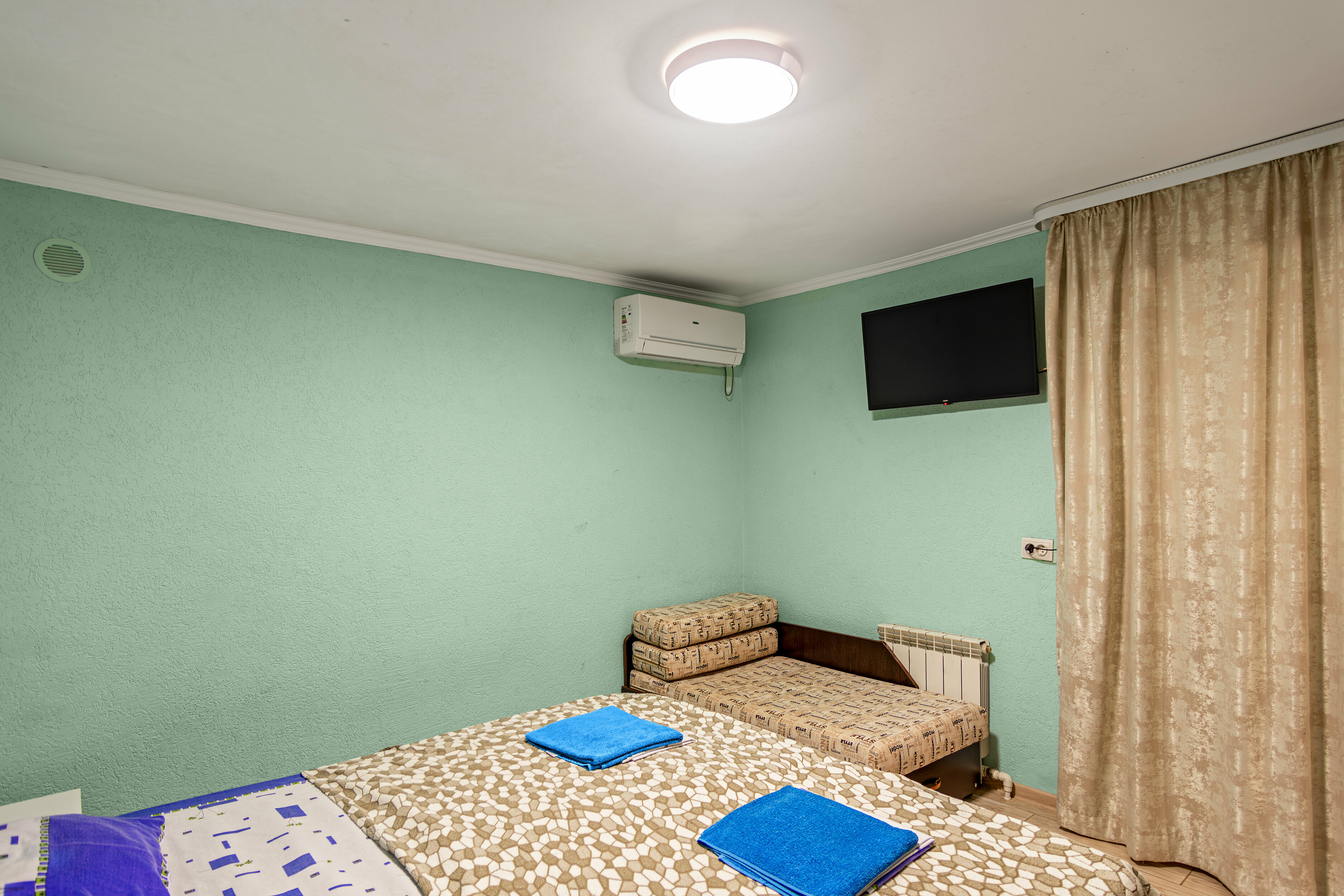 2хкомнатный семейный номер с собственной кухней 