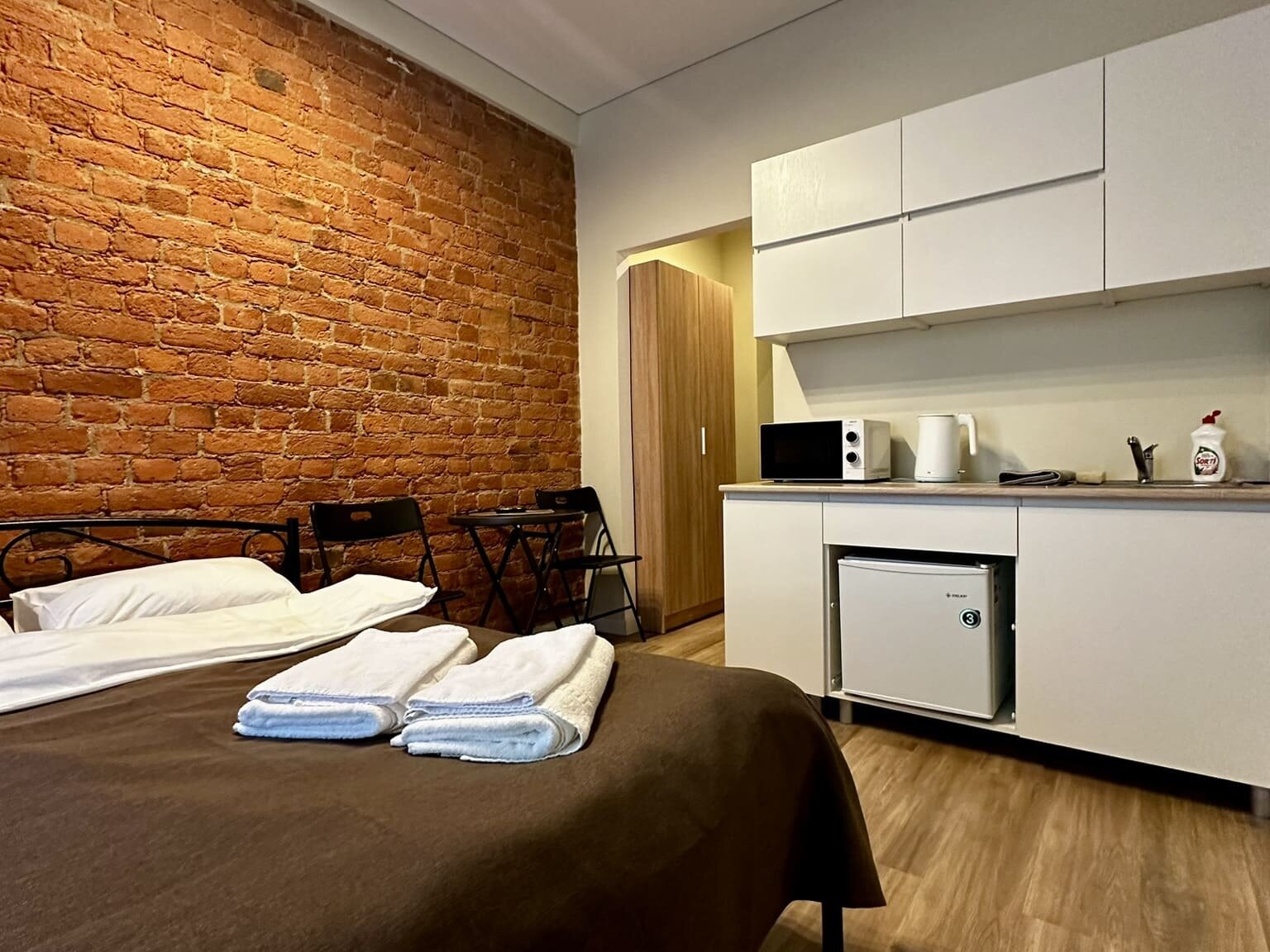 Cемейный номер с собственной ванной комнатой