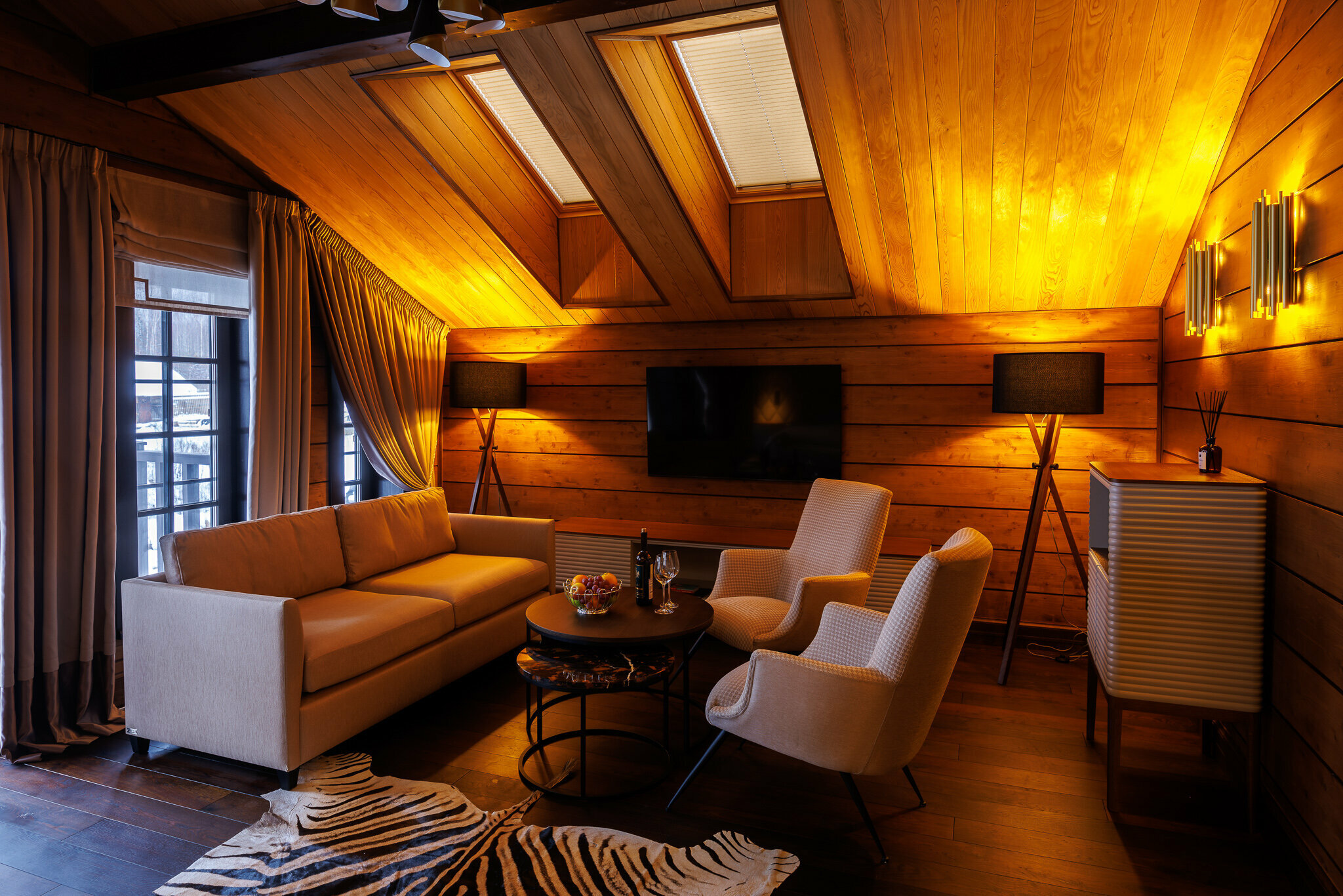 Усадьба с домом шале 7 спален