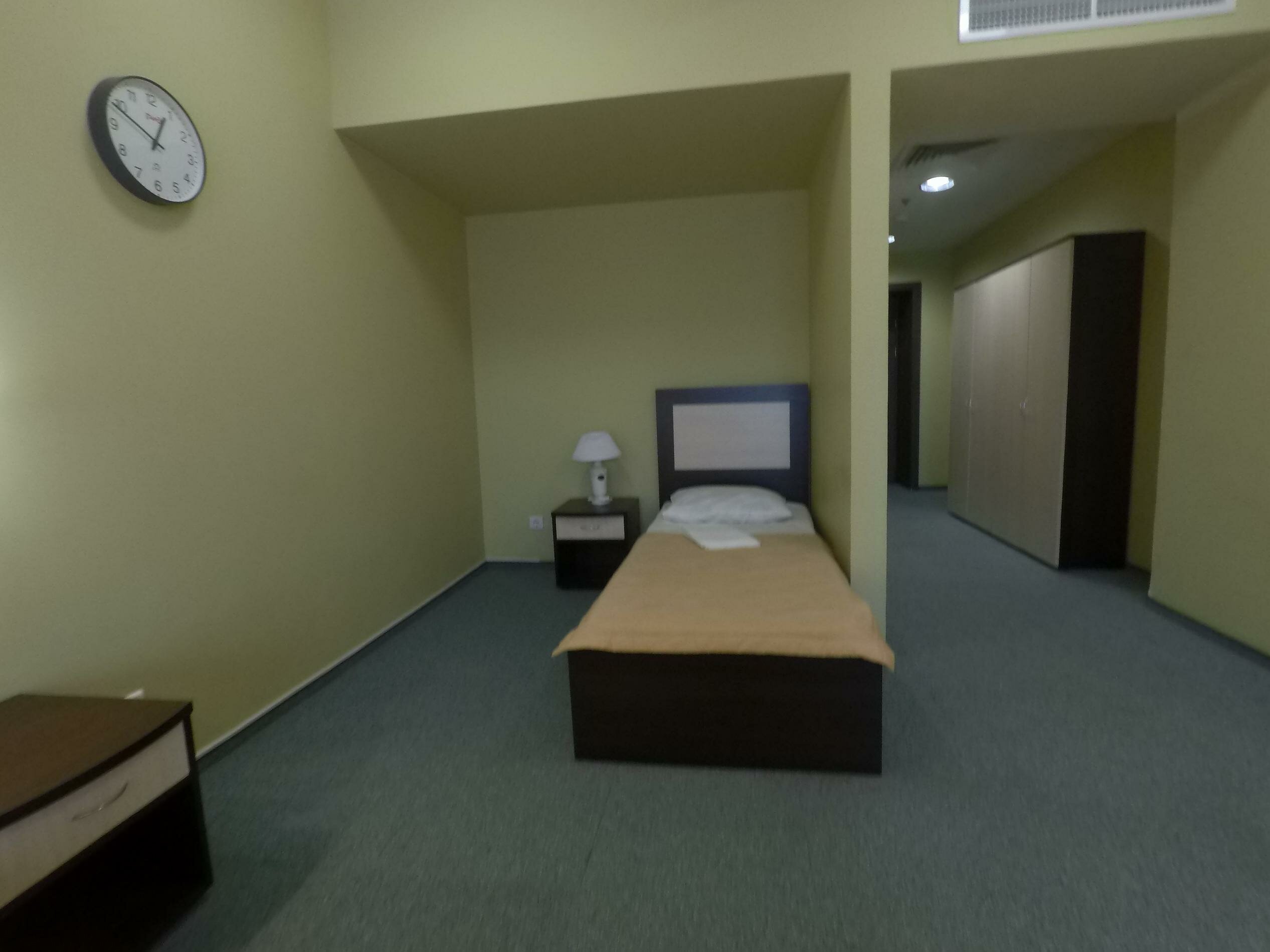 Трехместный с 3 односпальными кроватями