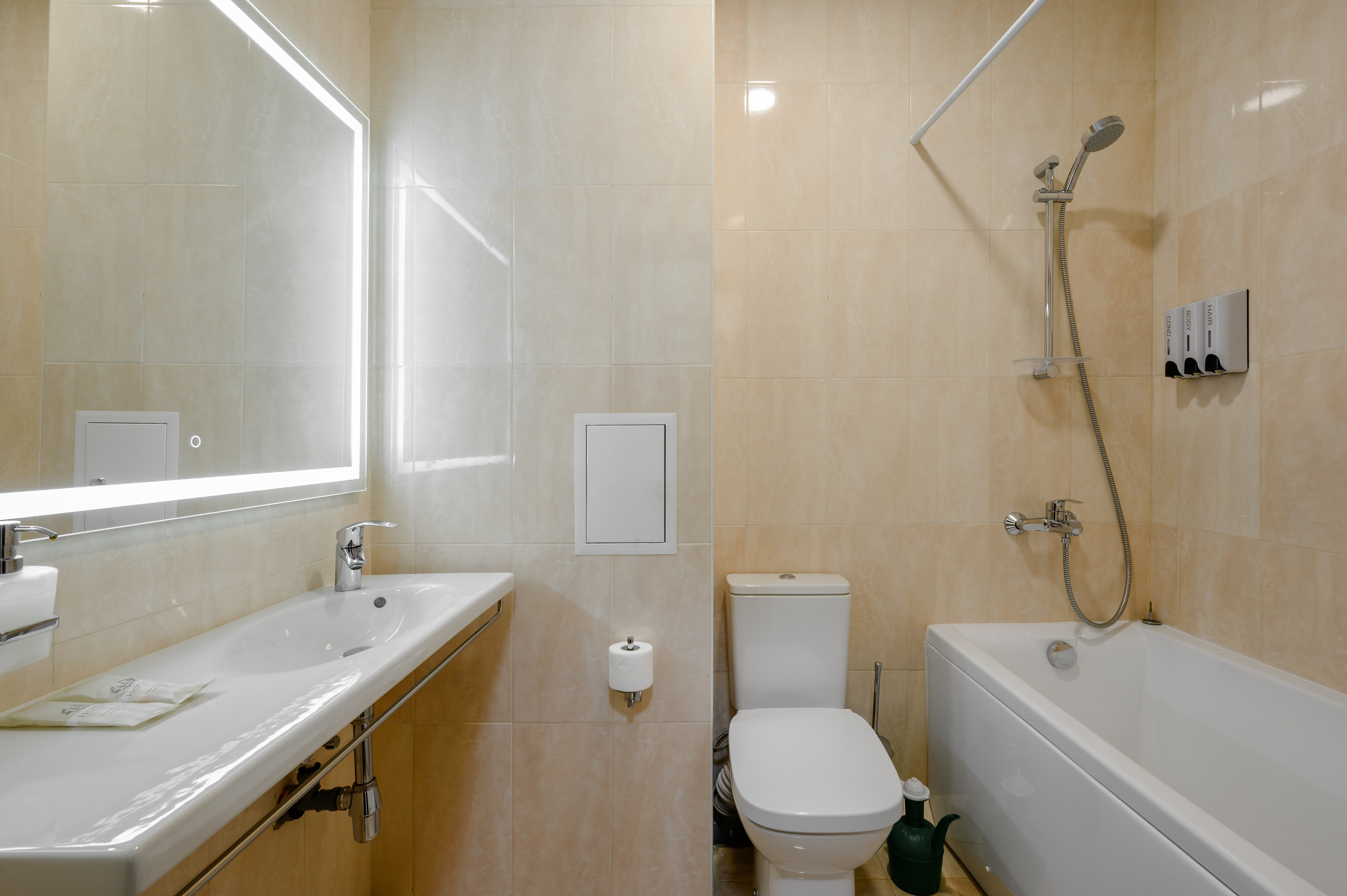 Двухместный номер с 1 кроватью или 2 отдельными кроватями и дополнительной кроватью