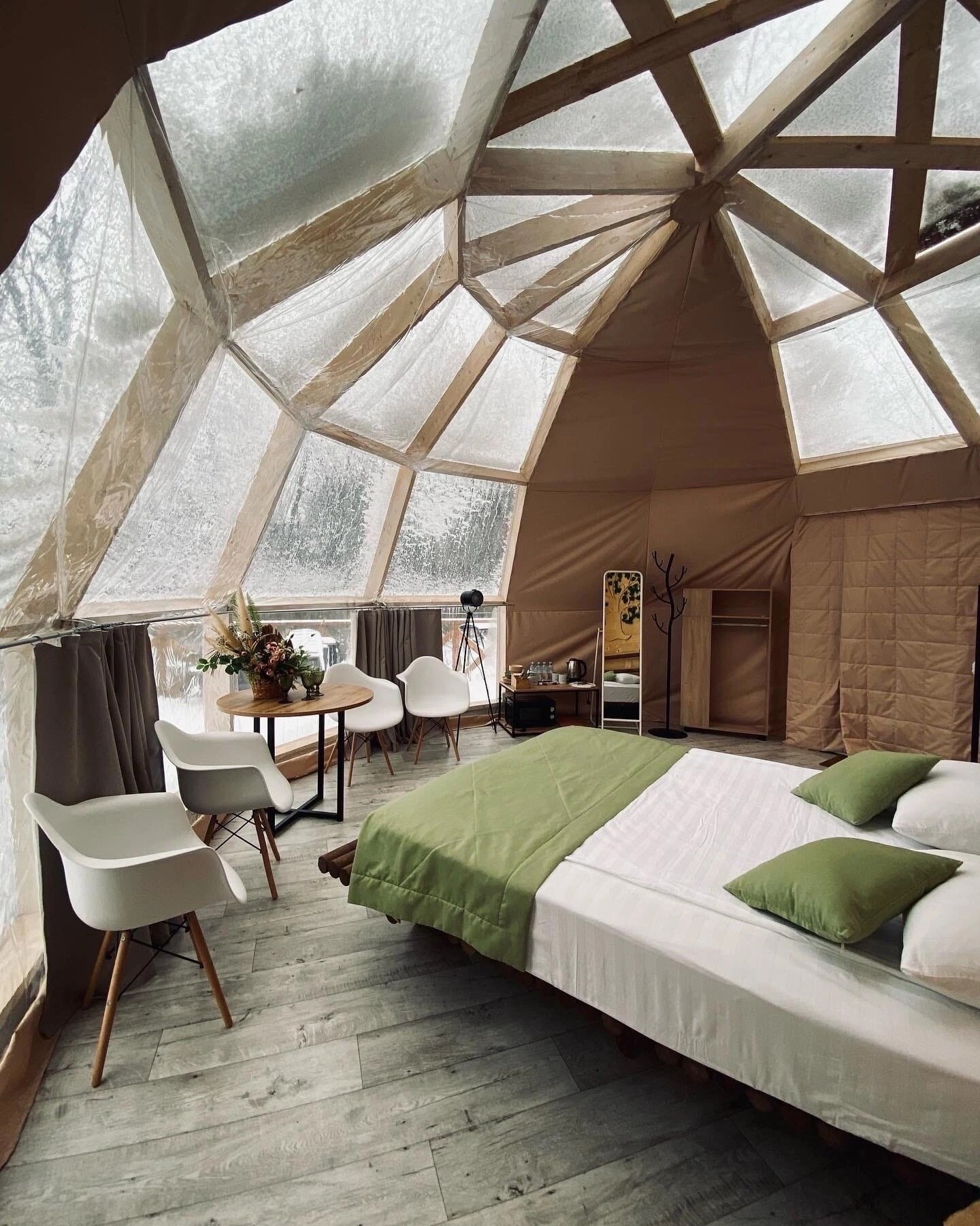 Сфера семейная с сибирским чаном