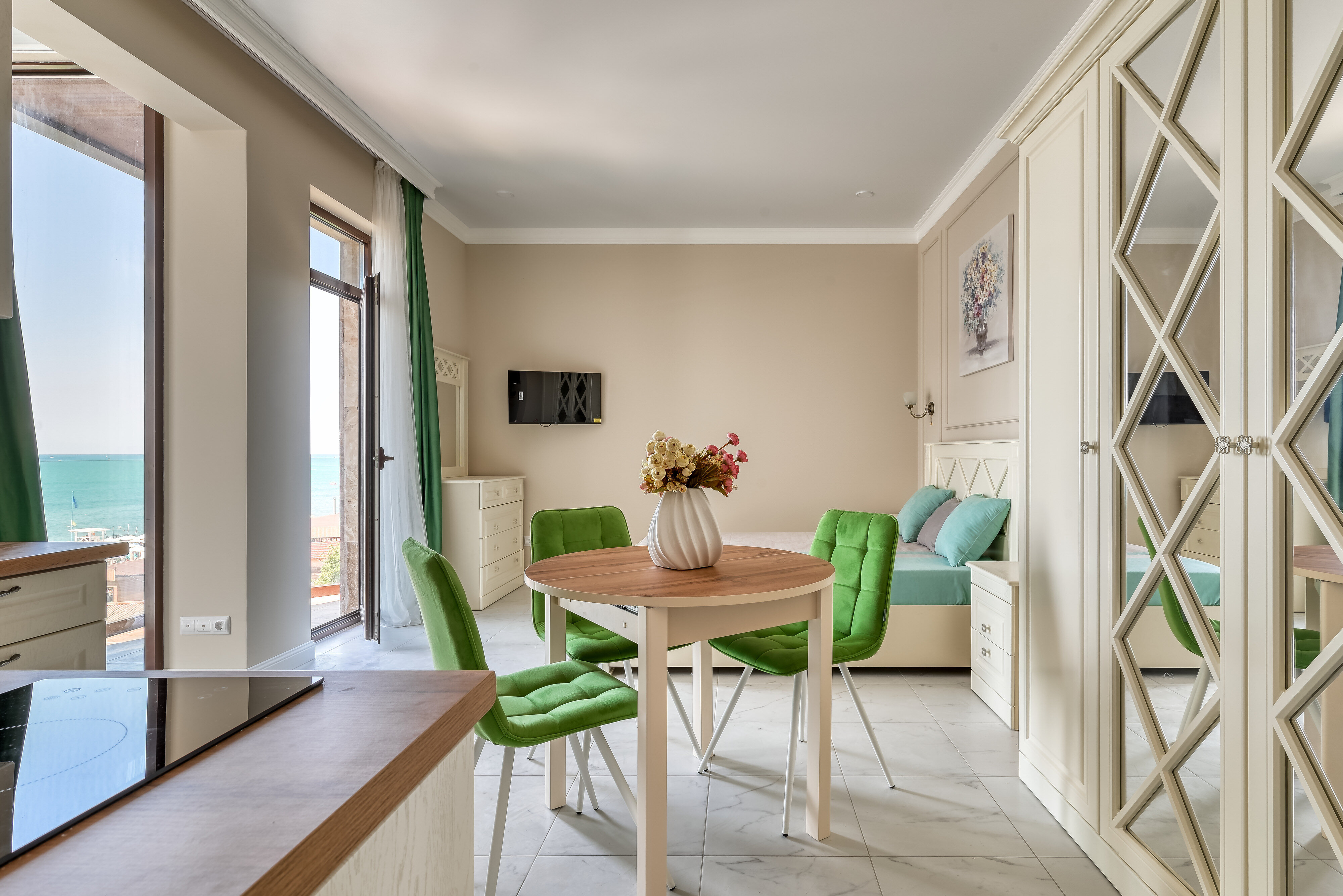 Люкс с видом на море