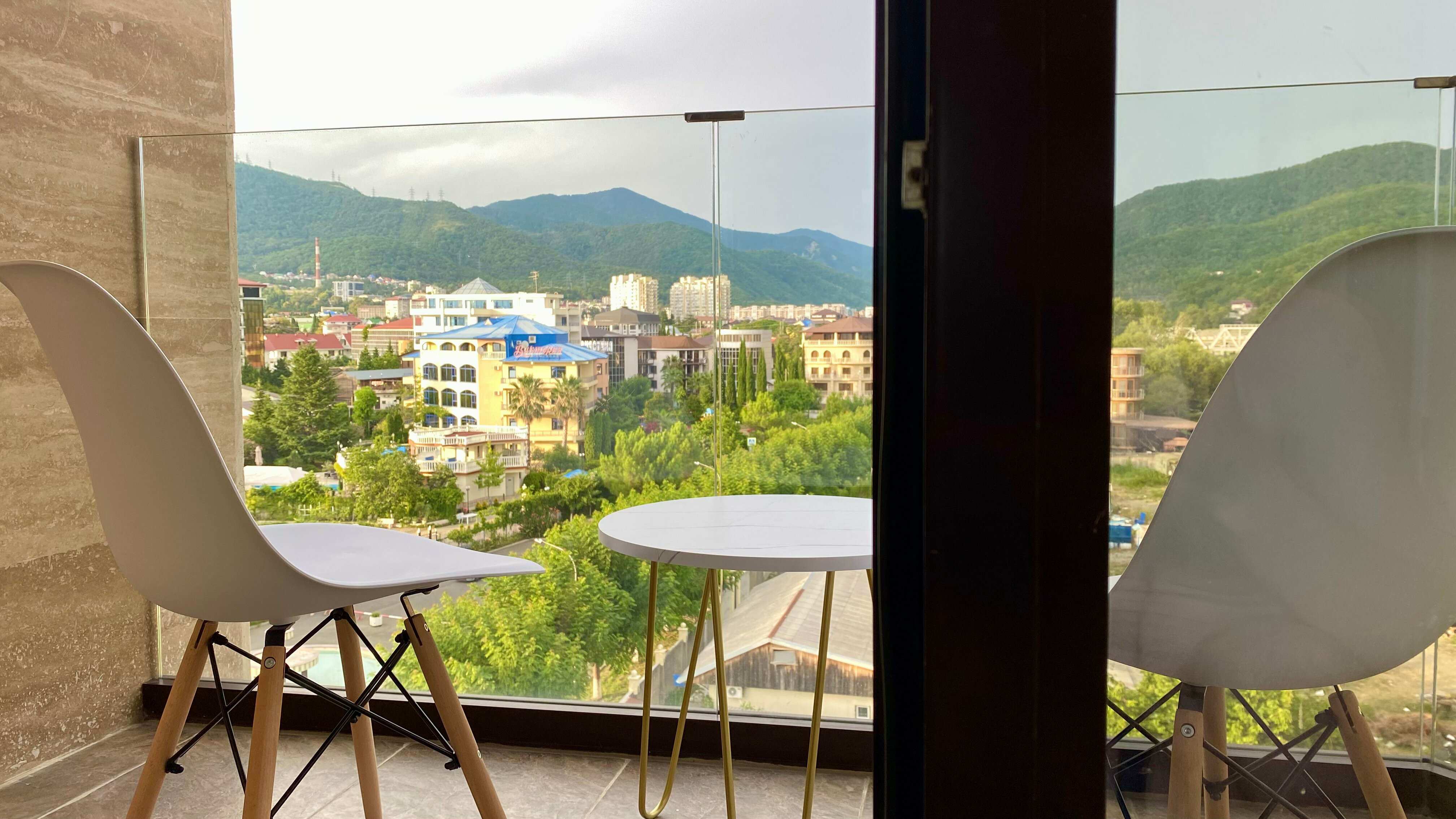 Апартаменты с балконом