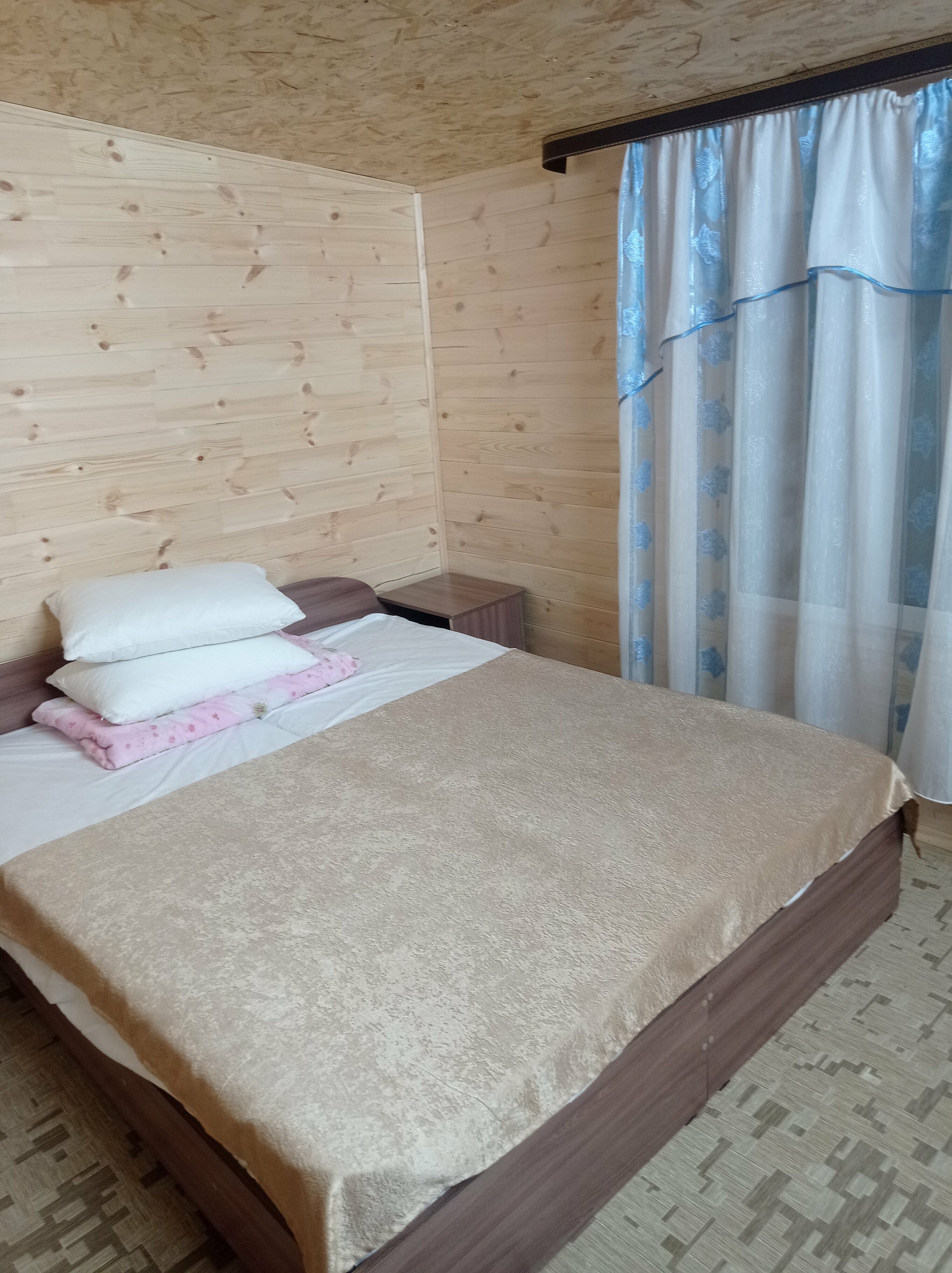 Улучшенный номер с кроватью размера «king-size» или 2 отдельными кроватями