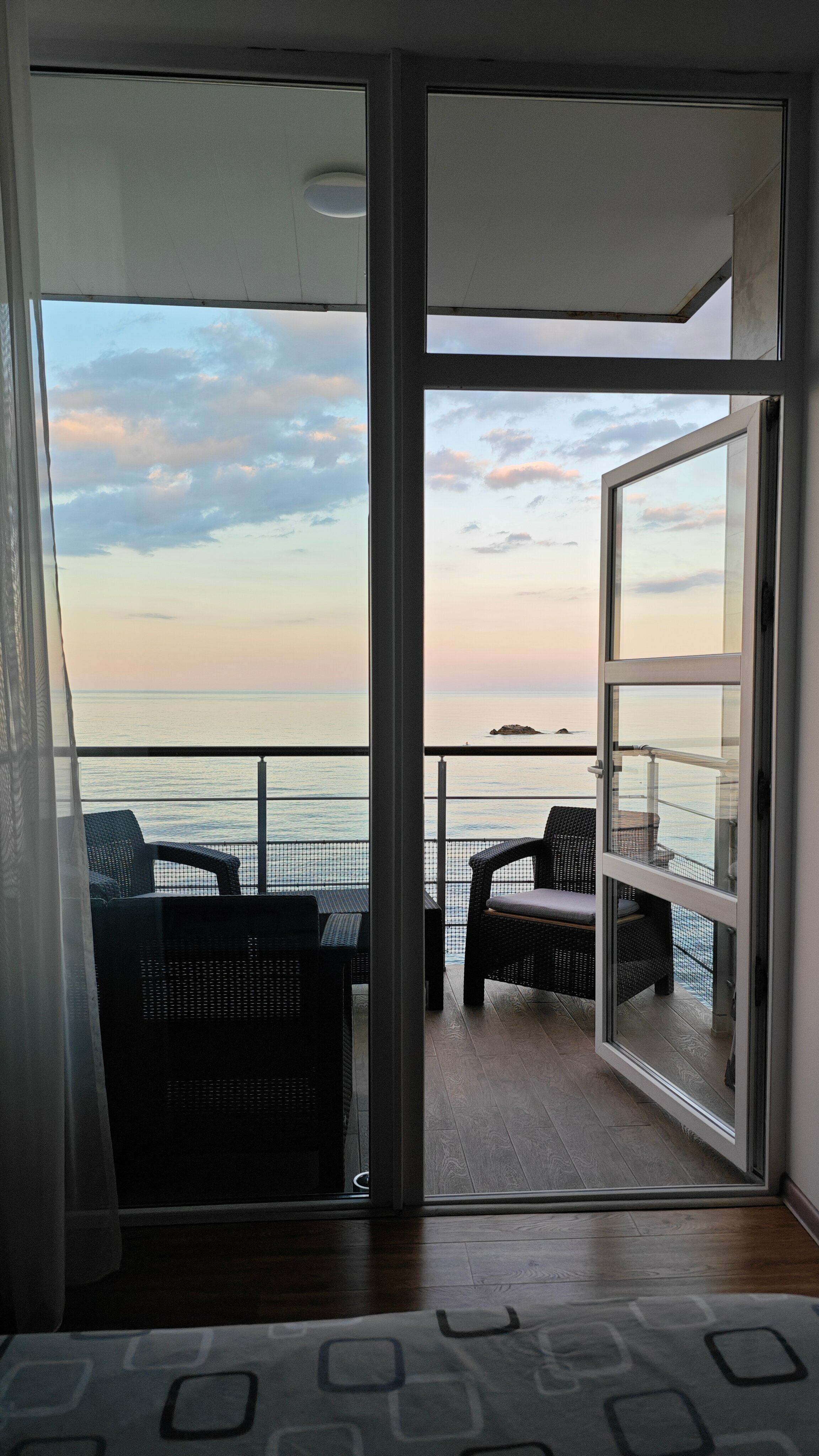 Четырехместный номер с видом на море