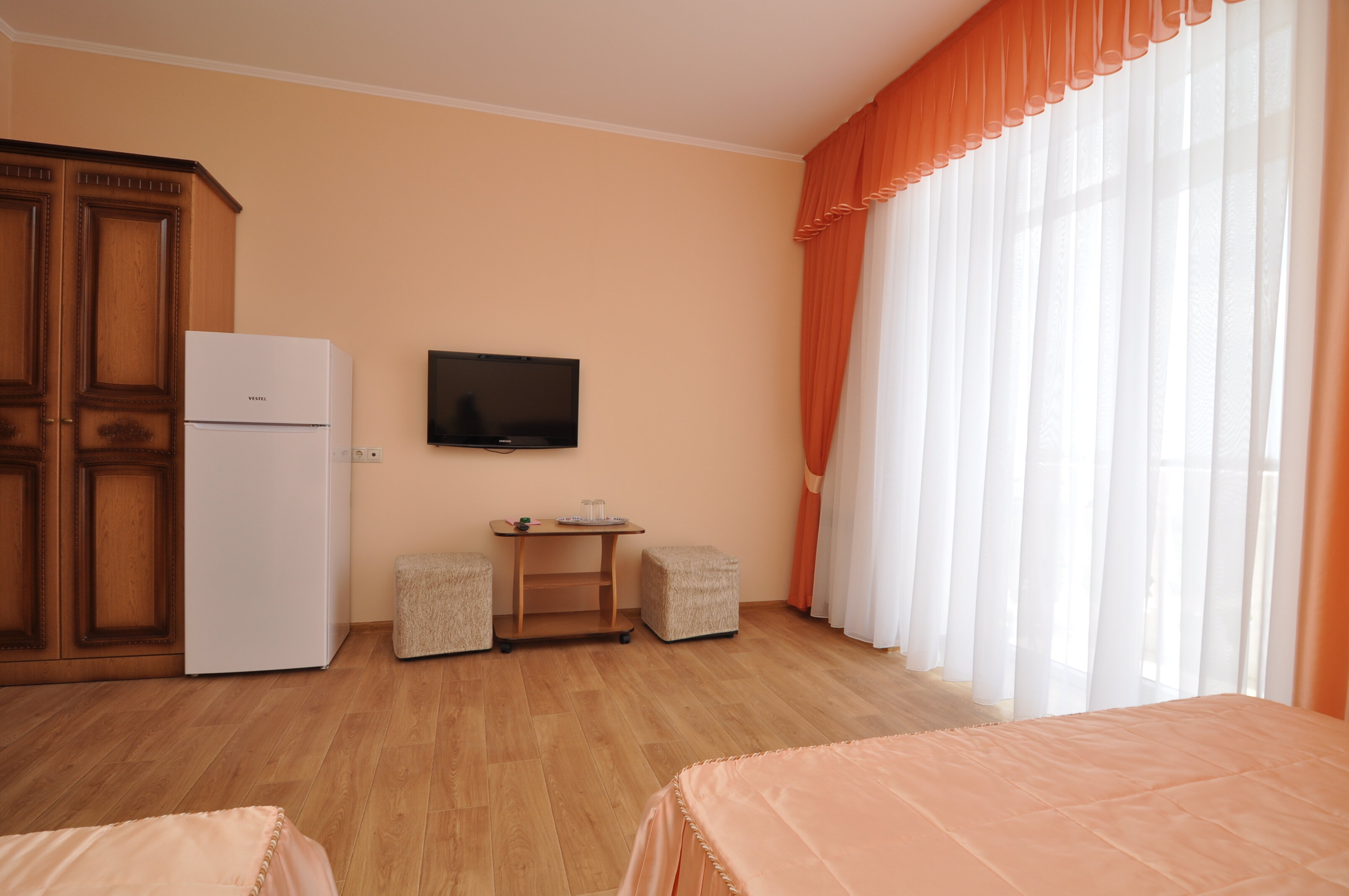 Трехместный номер с балконом