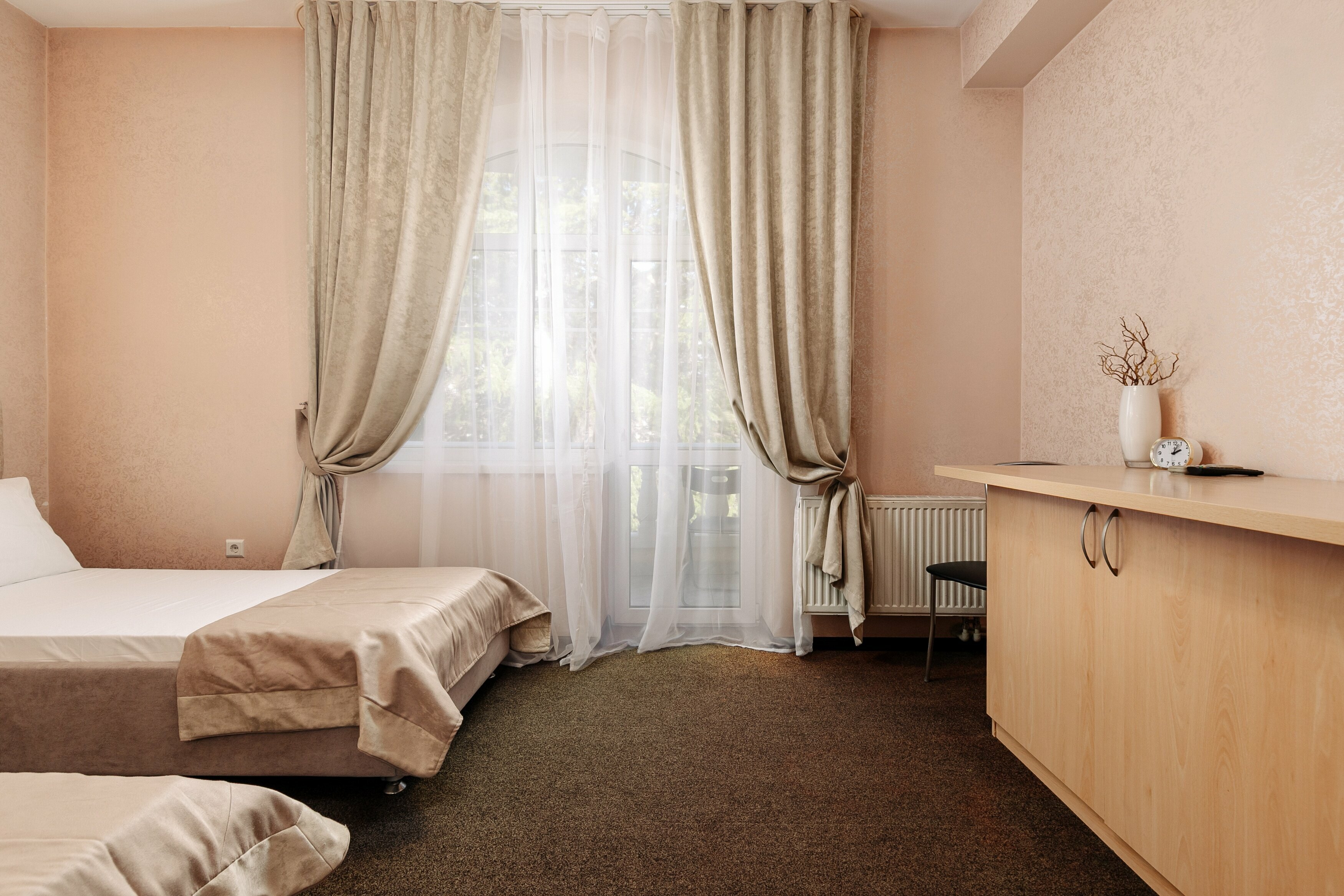 Двухместный номер с 2 отдельными кроватями и балконом