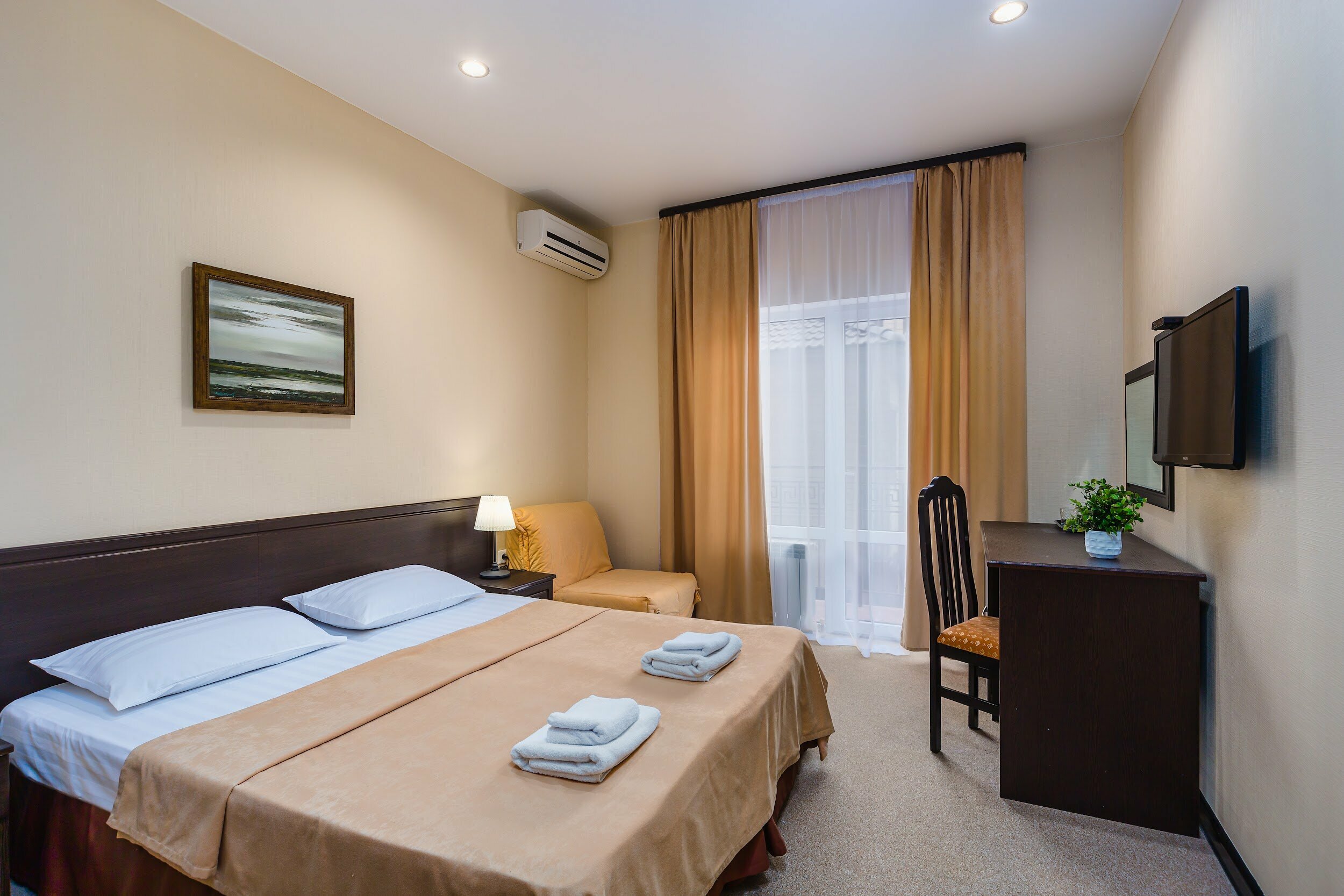 Номер-студия с диваном-кроватью