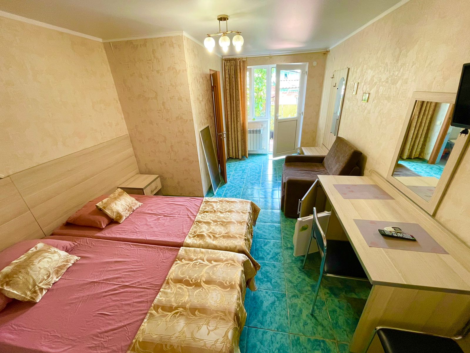 Стандартный трехместный номер