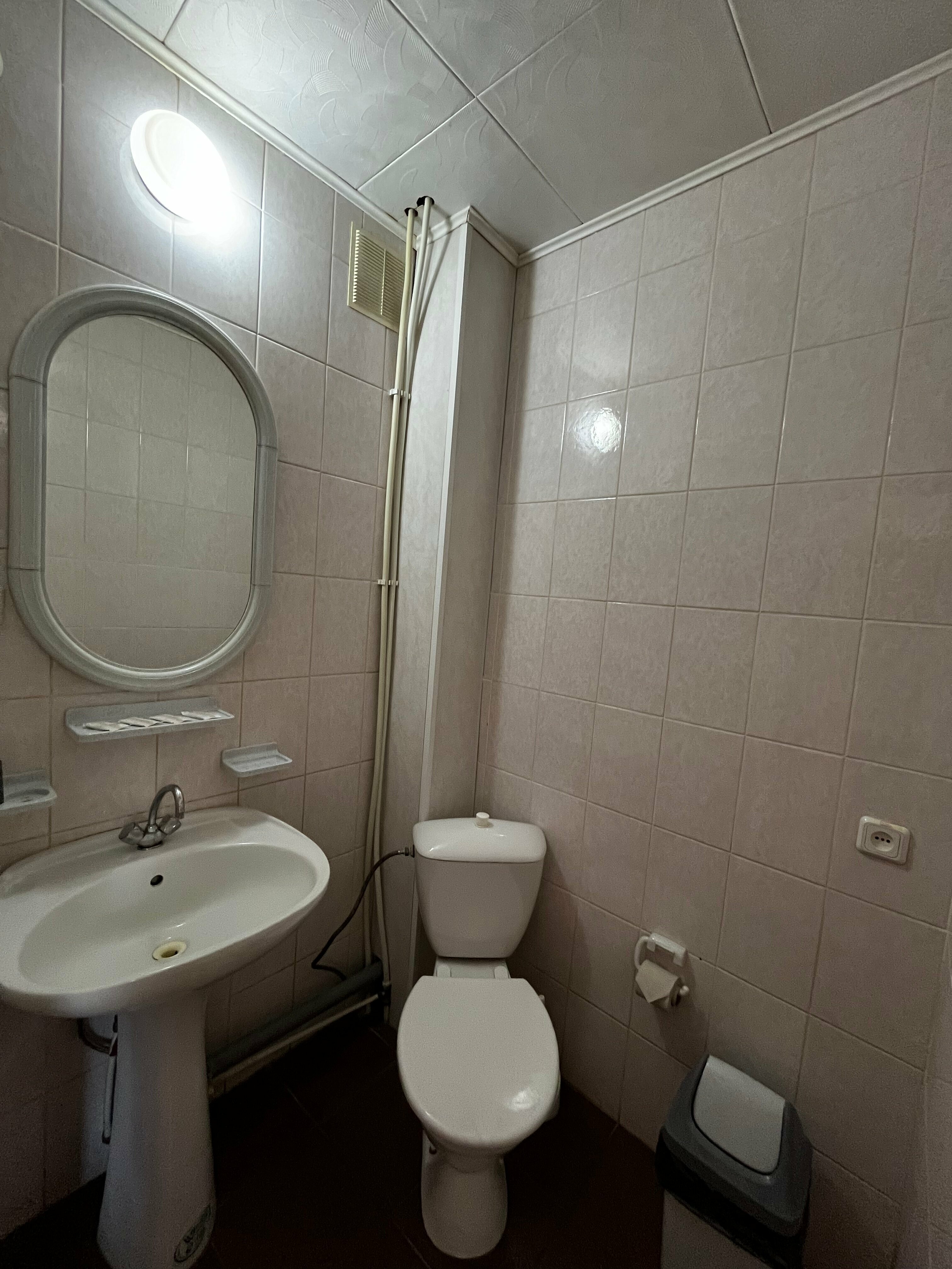 Четырехместный номер (частичные удобства)