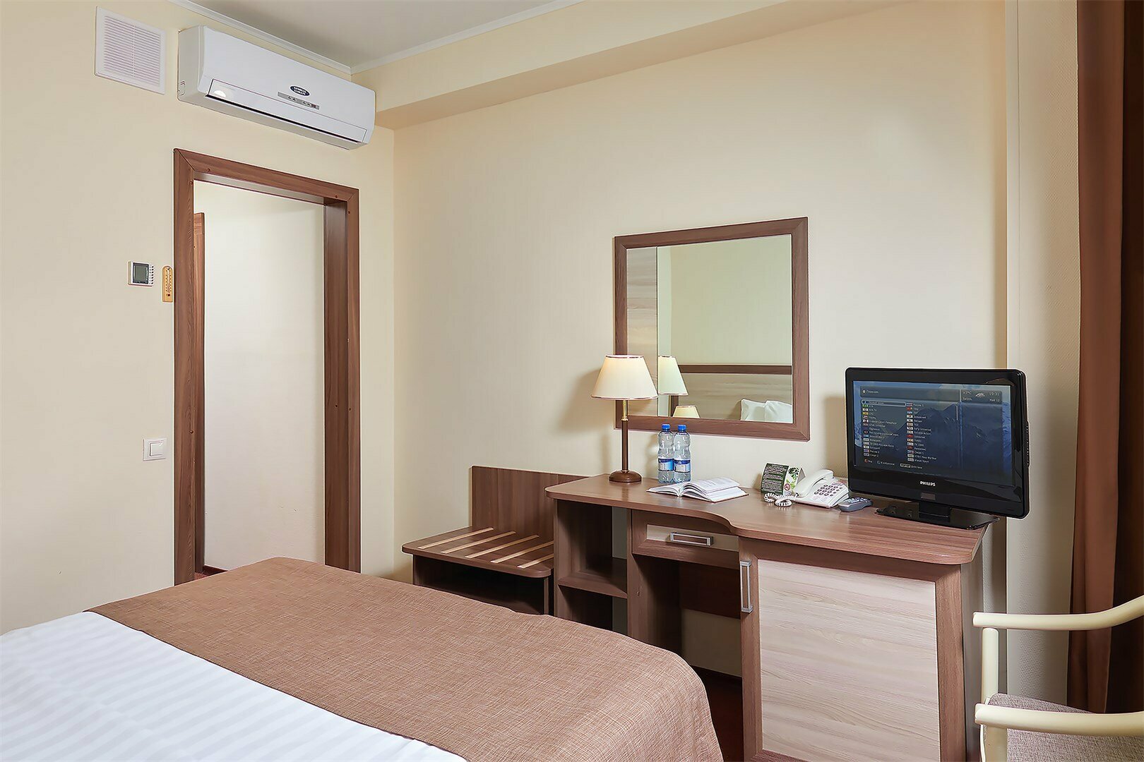 Бизнес плюс с широкой кроватью --- (ИЗМАЙЛОВО ОТЕЛЬ ГАММА 3*)