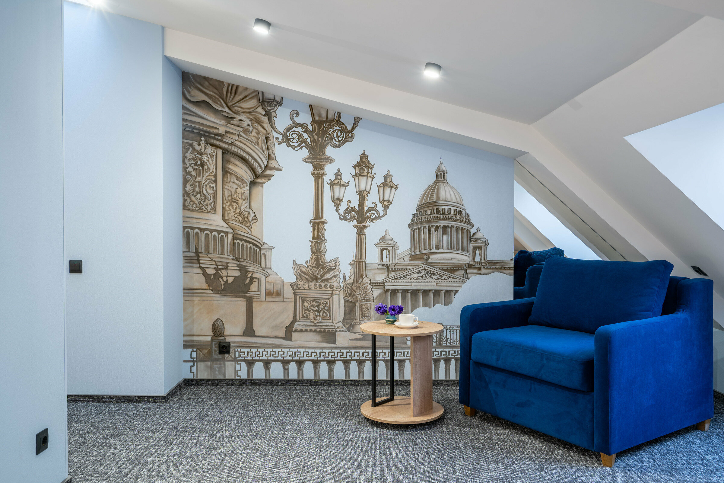 Джуниор сьют у «Исаакиевского собора».