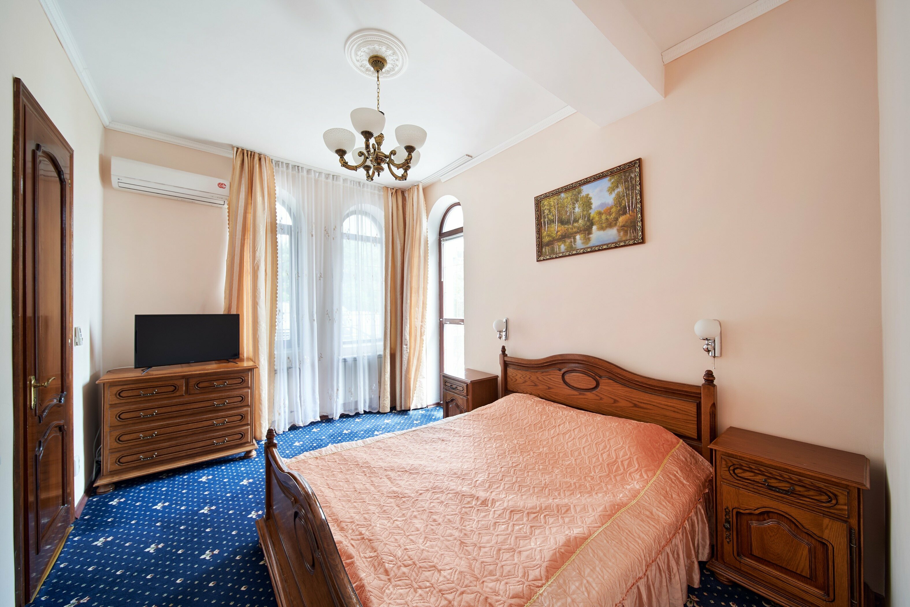 Роскошный трехместный номер