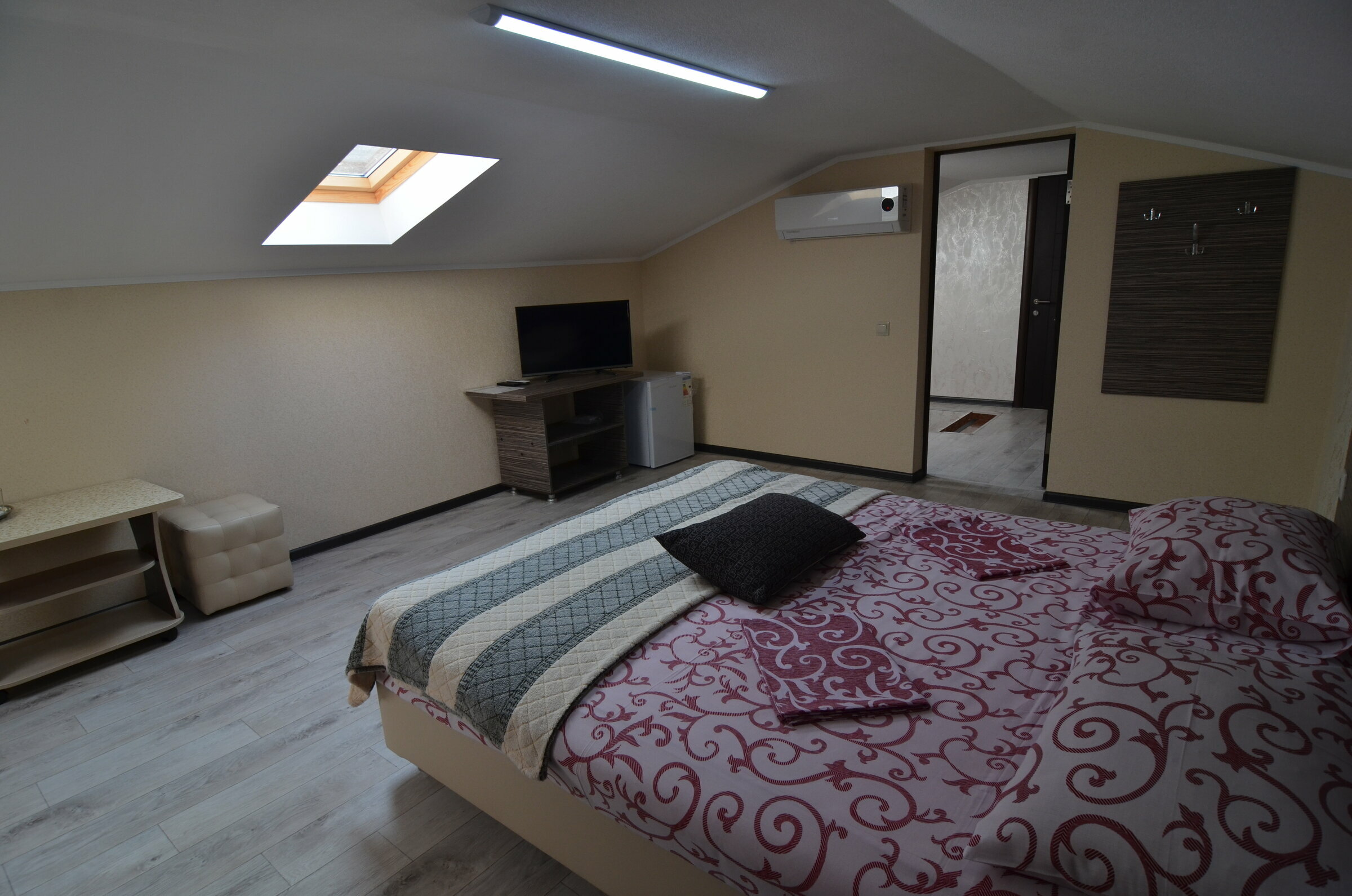 Четырехместный номер эконом-класса