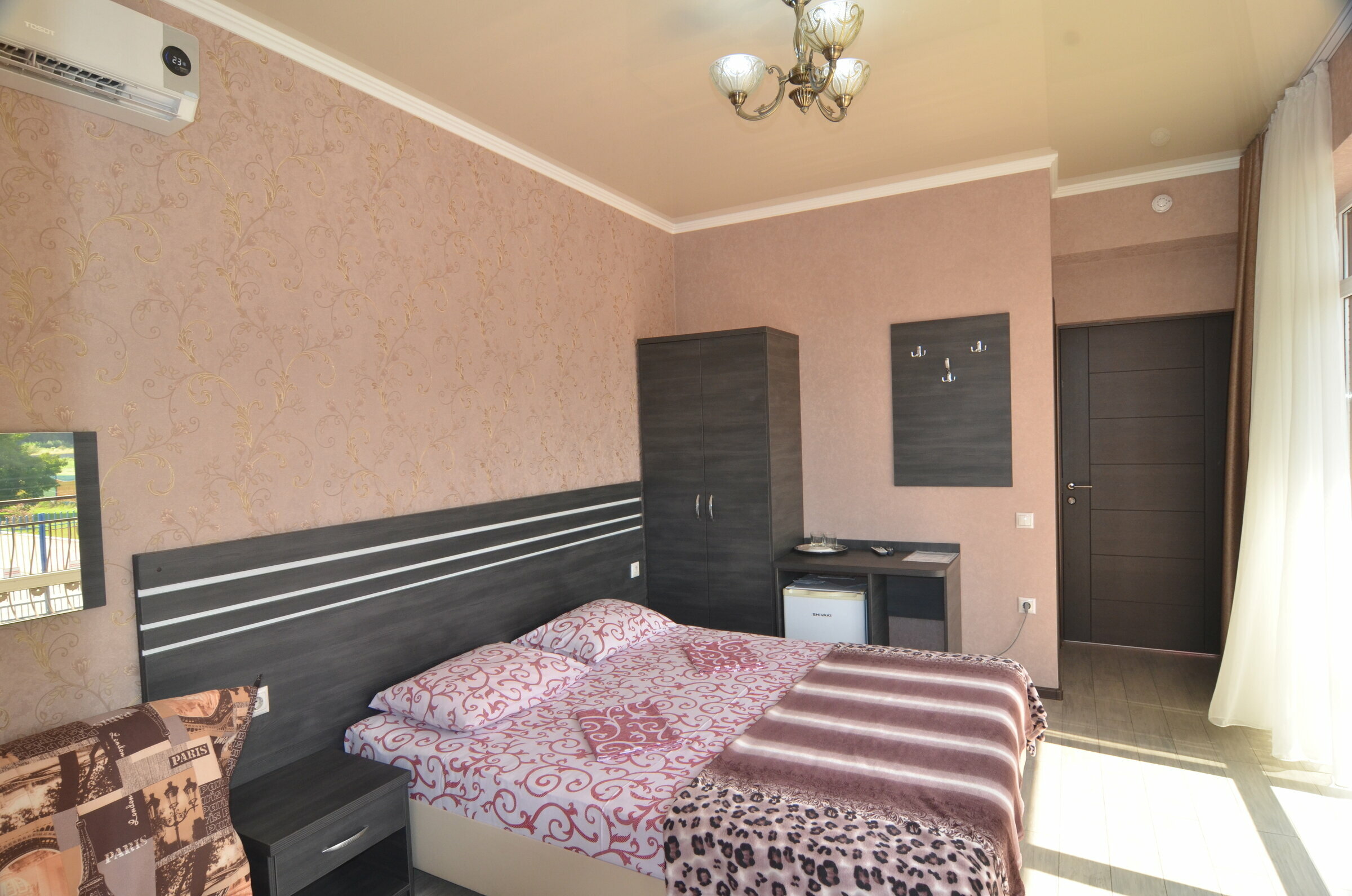 Полулюкс Делюкс