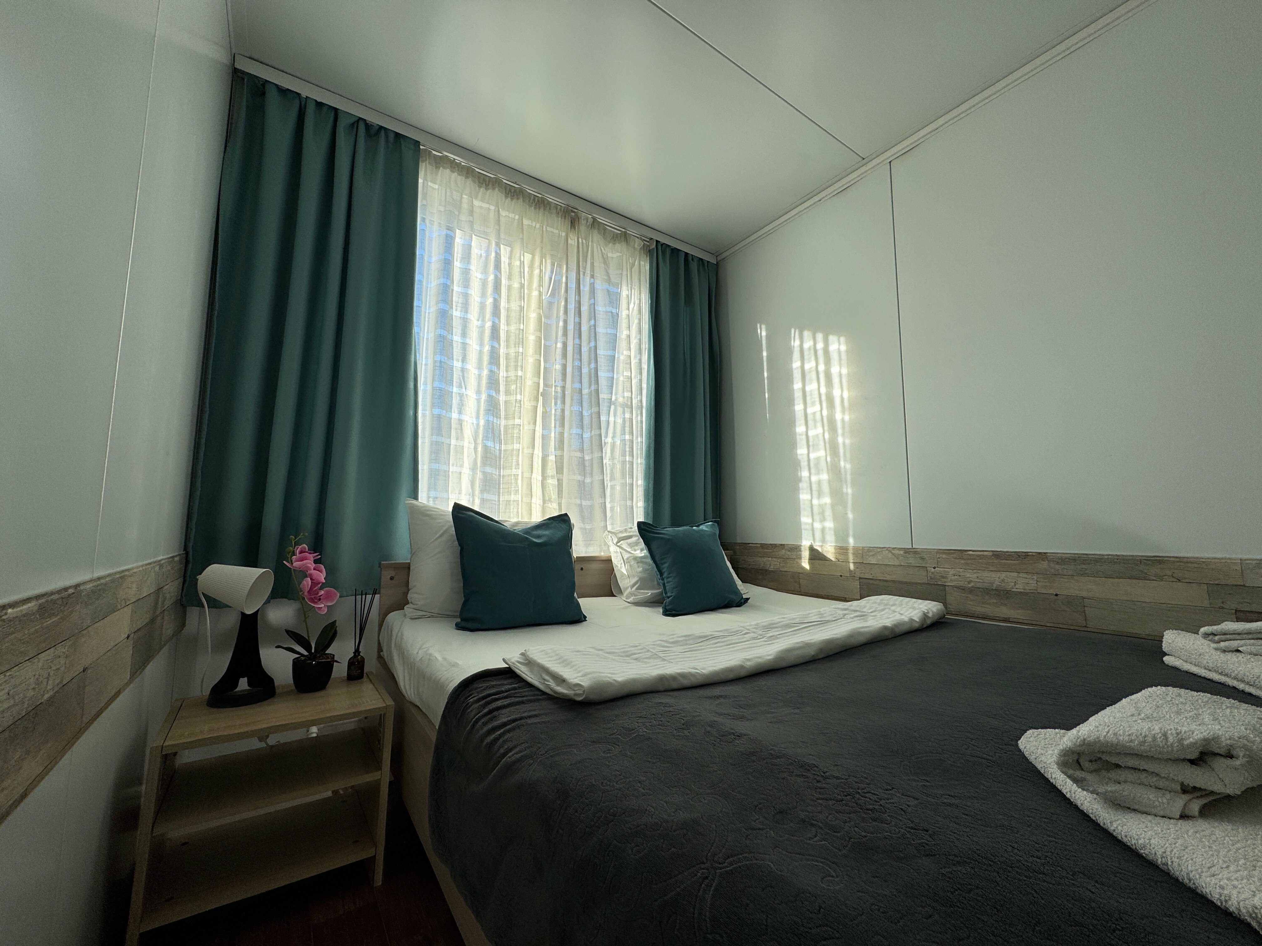 Большой двухместный номер с 1 кроватью