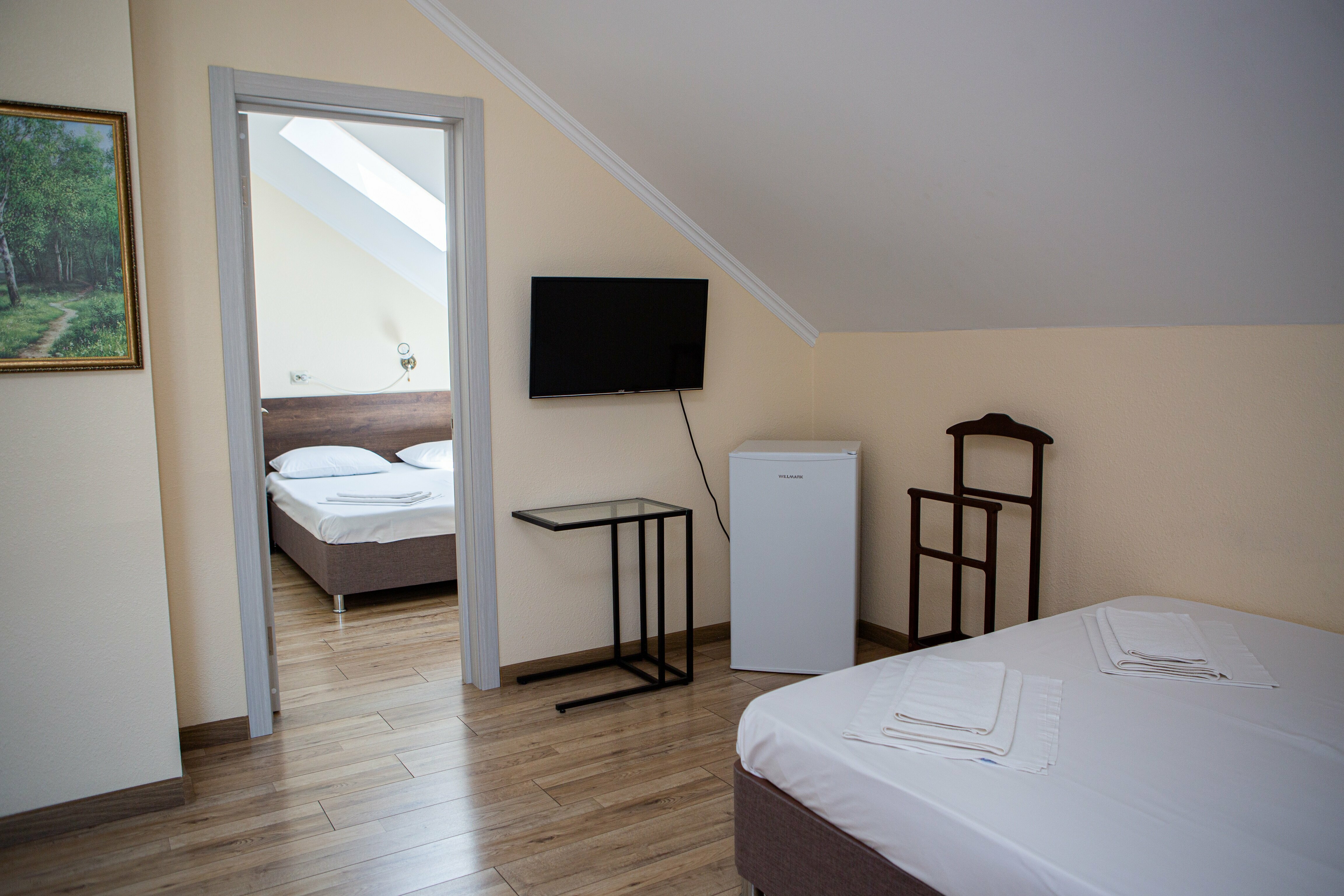 Семейный 2-комнатный номер с доп. местом на 5 человек