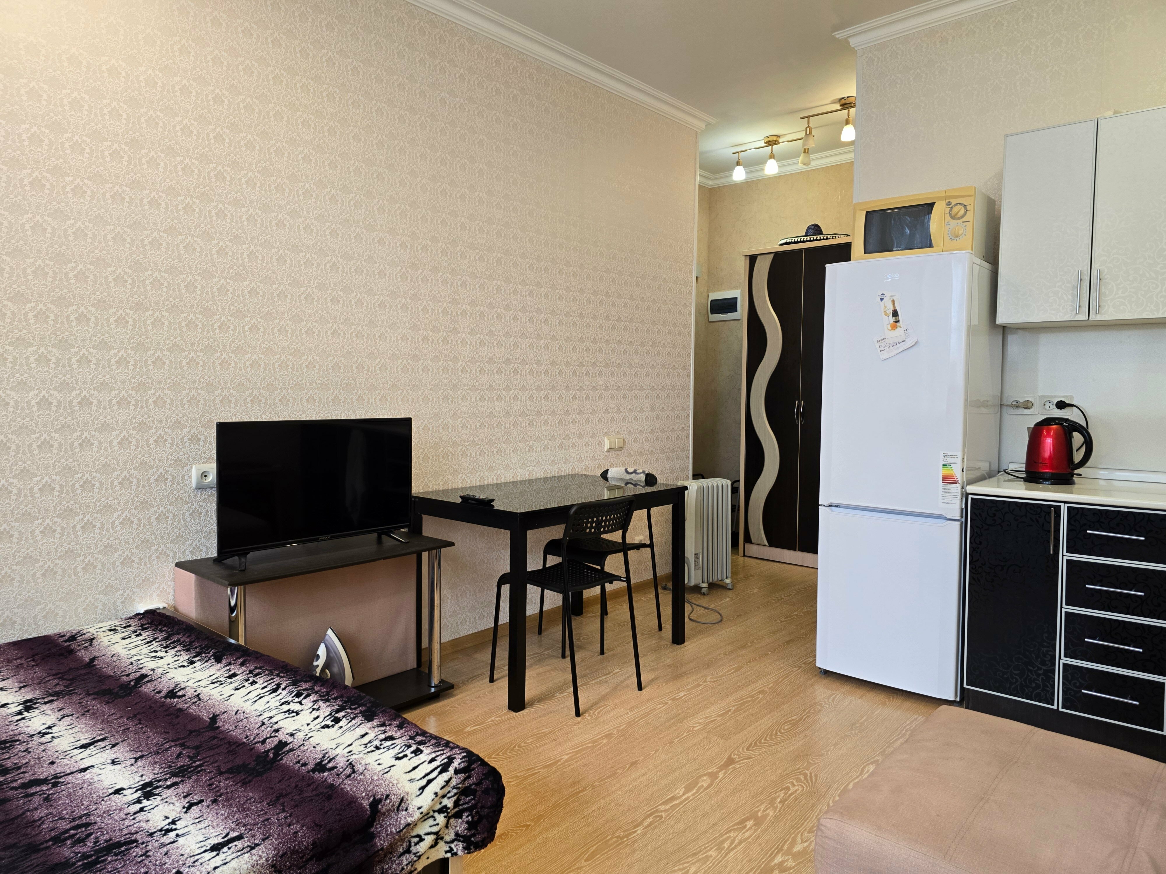 Просвещения 118