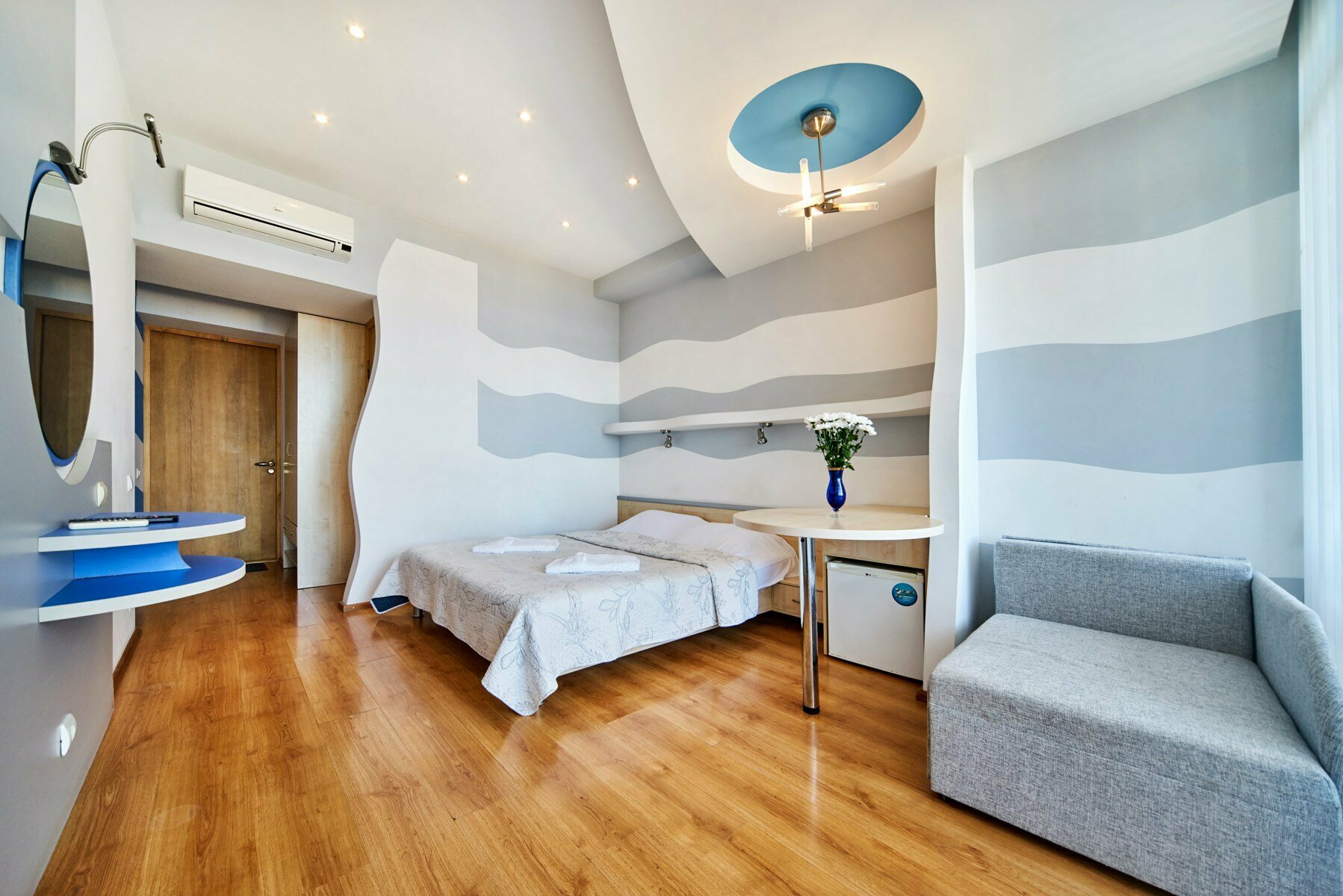 Полулюкс с видом на море