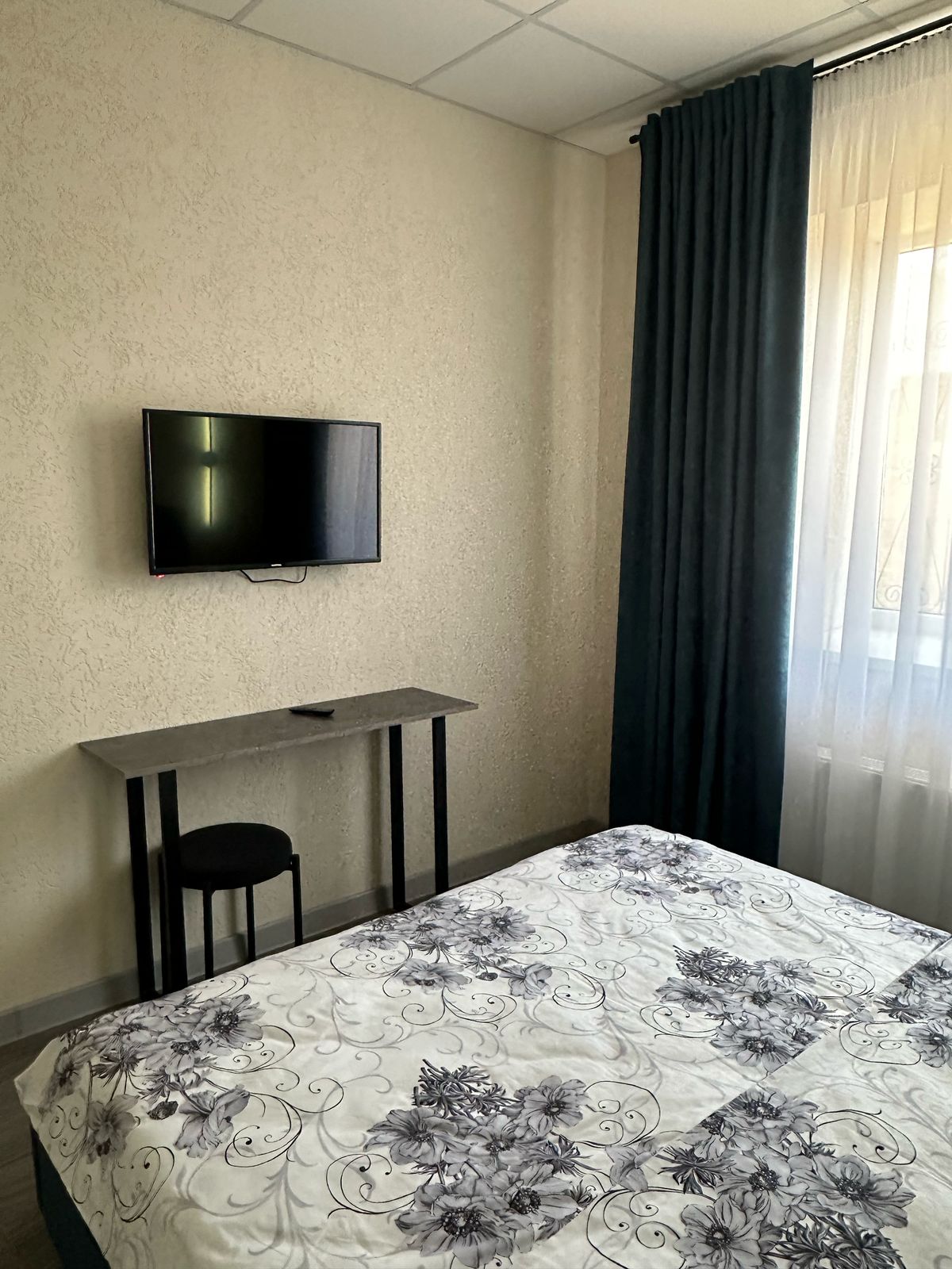 Двухместный номер с 1 кроватью, Душ и туалет общие на 2 номера