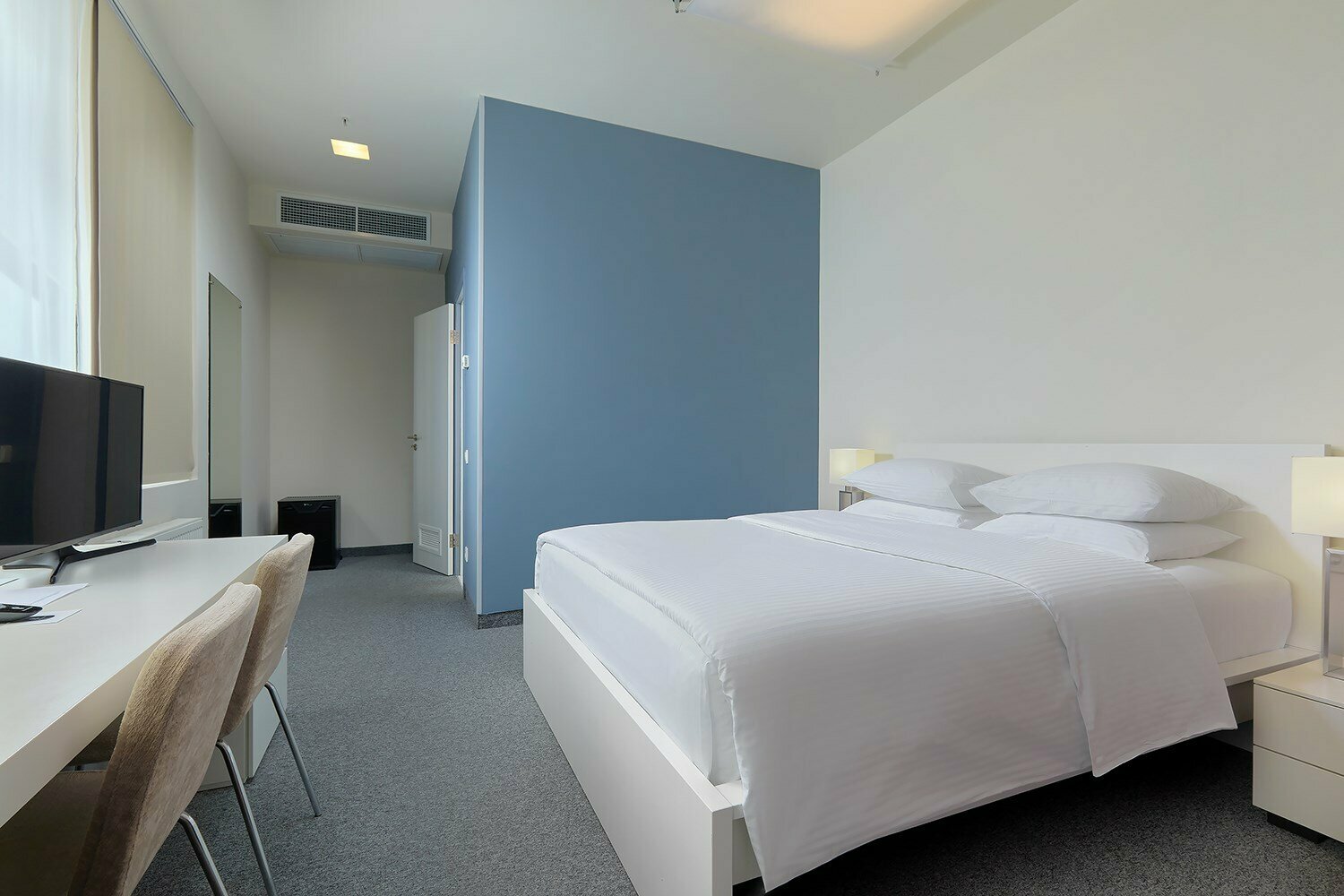 Стандарт с двуспальной кроватью гостиницы ПАМИР