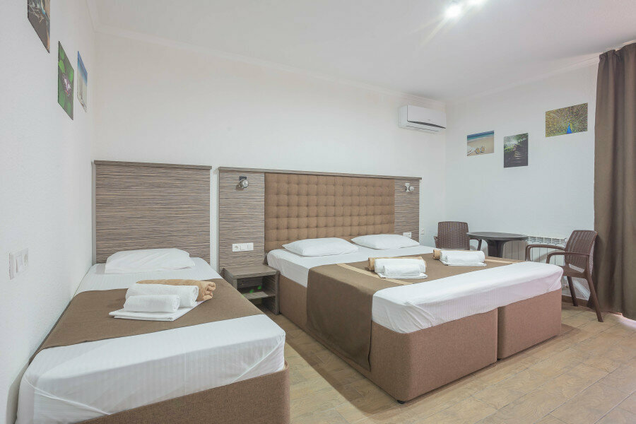 Семейный номер с видом на море