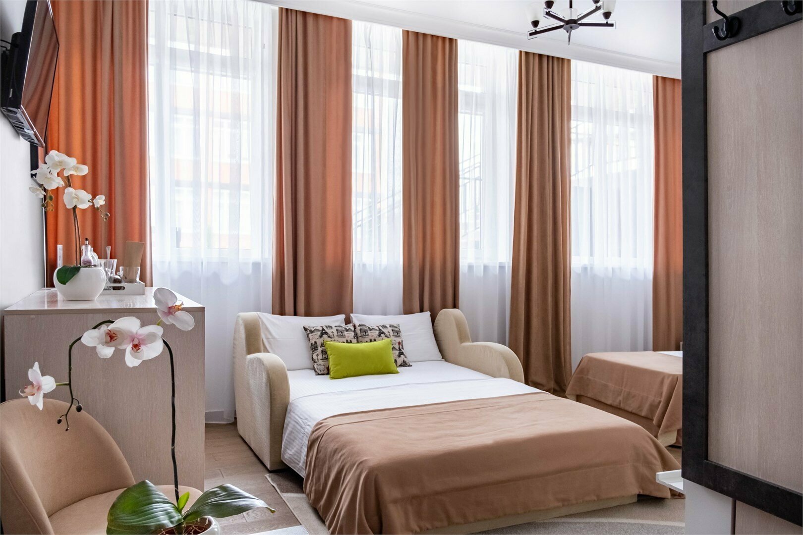 LUX PROMO (*дети бесплатно)